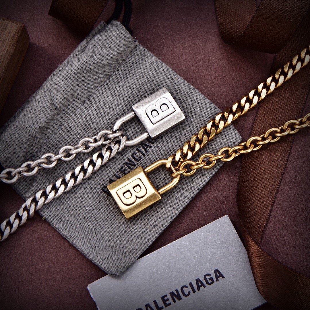 [TOP] BALENCIAGA Lock Necklace - 2 Colors