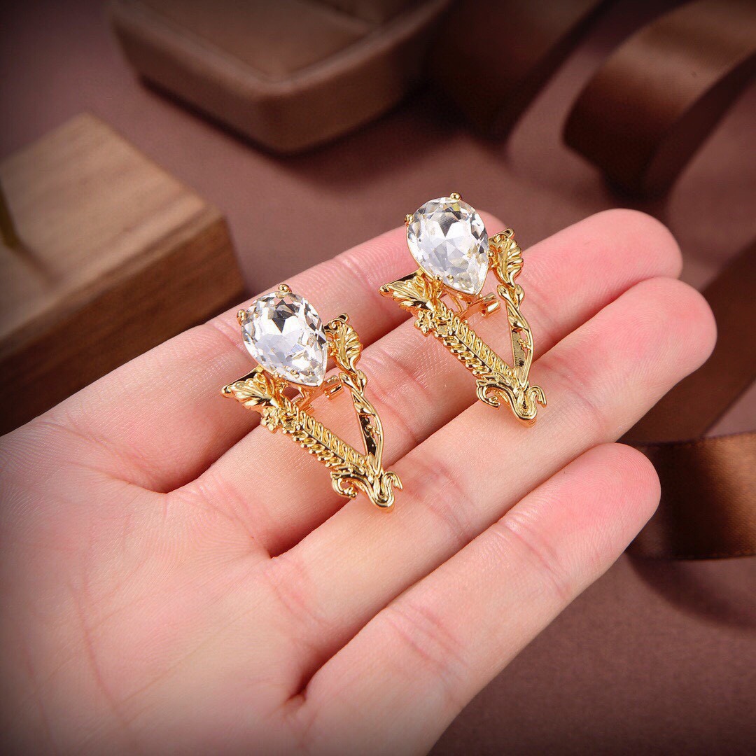 [TOP] VERSACE Medusa Gold Earrings