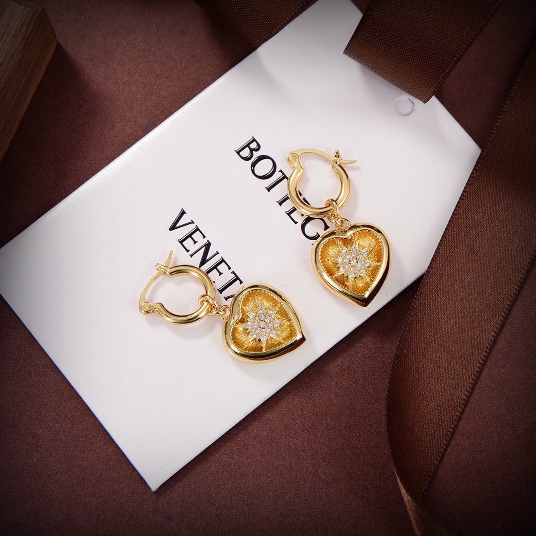 [TOP] Bottega Veneta BV Heart Earrings - Gold