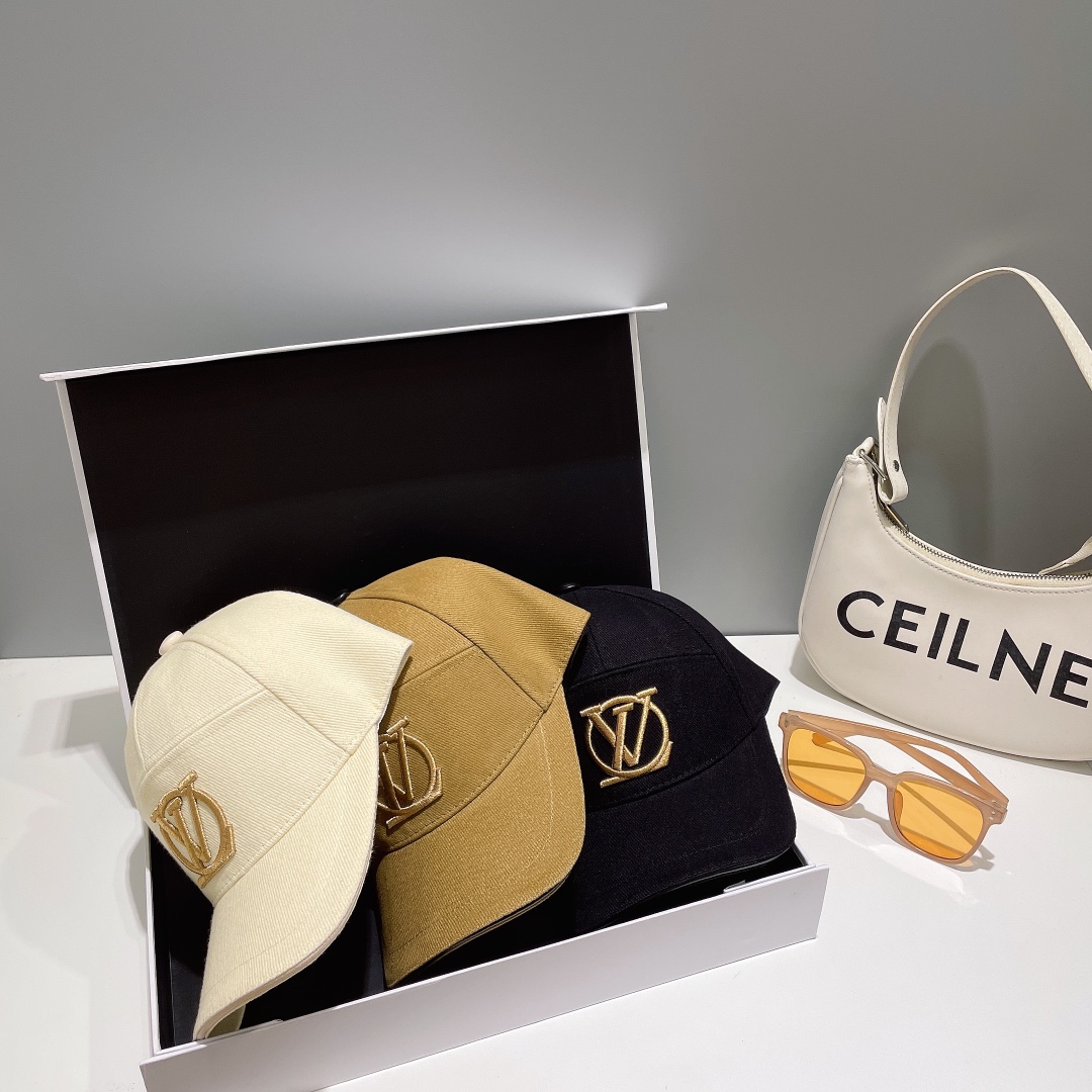 [TOP] Louis Vuitton LV Embroidered Baseball Cap - 3 Colors