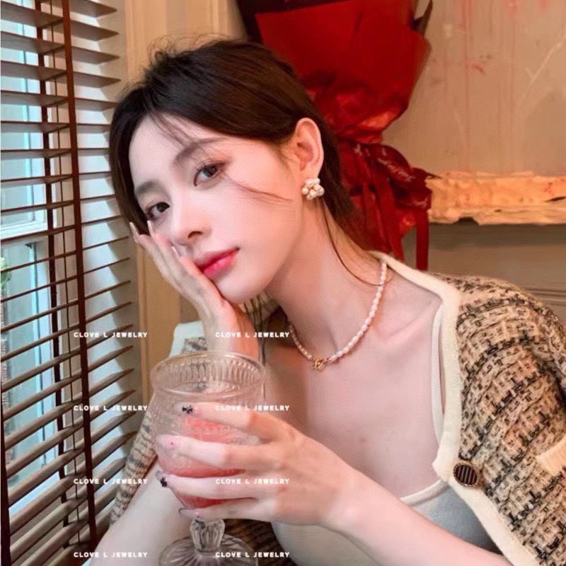 [TOP] CELINE Pearl Earrings - Gold