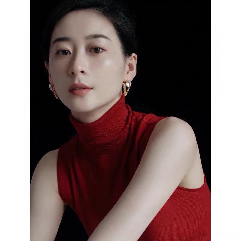 [TOP] VERSACE Medusa Gold Earrings