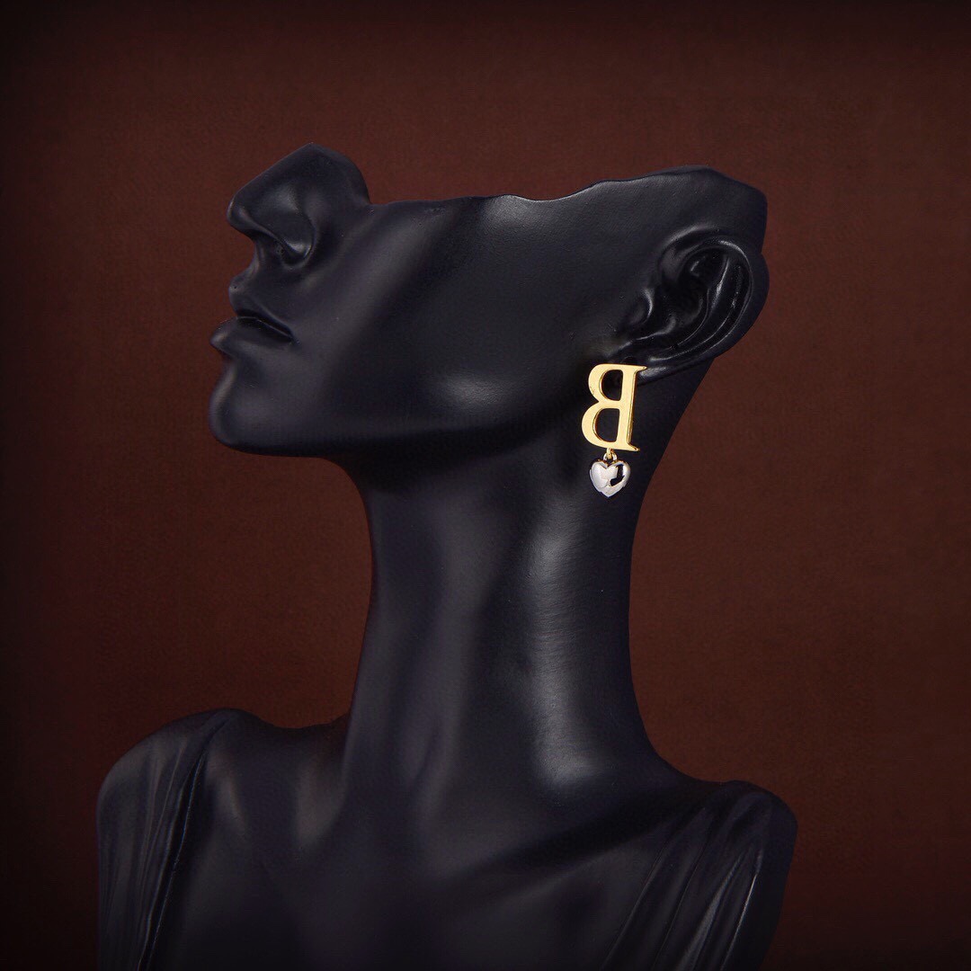 [TOP] BALENCIAGA BB Heart-shaped Earrings - Gold