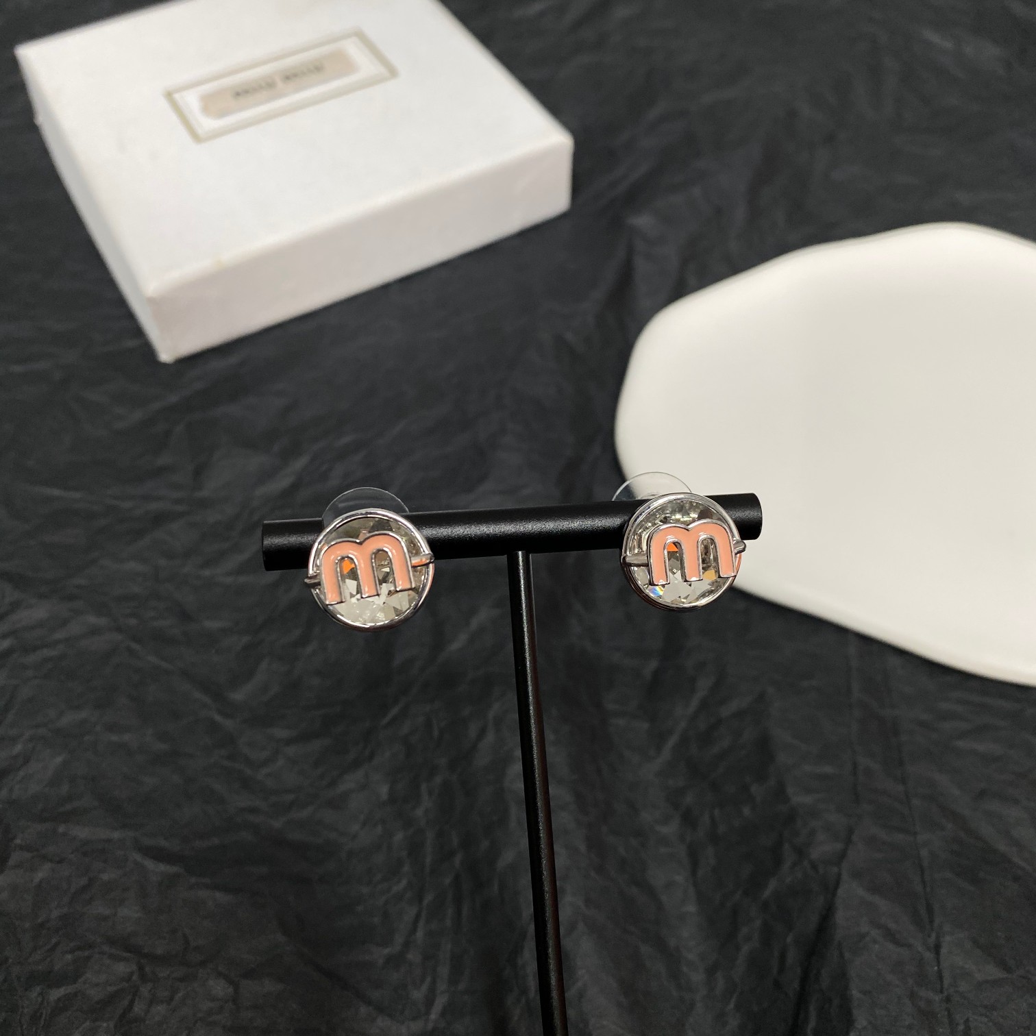 [TOP] Miu Miu Letter Earrings - 3 Colors