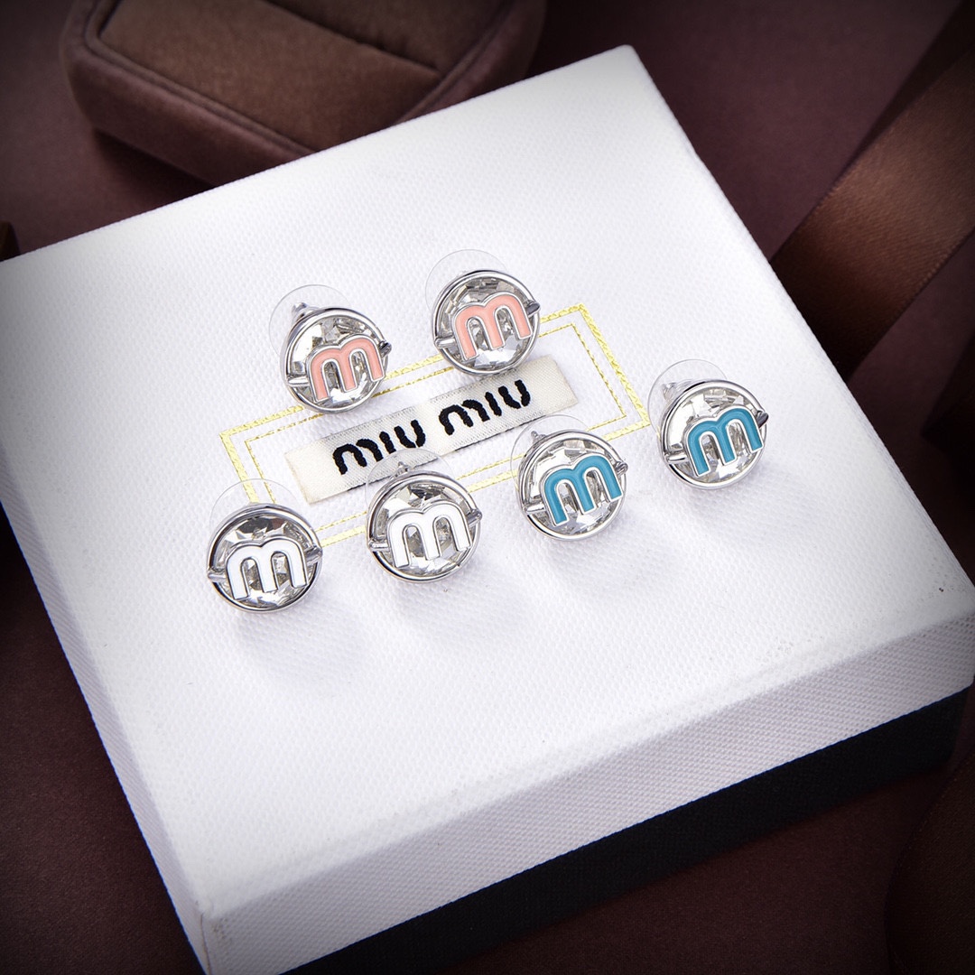 [TOP] Miu Miu Letter Earrings - 3 Colors