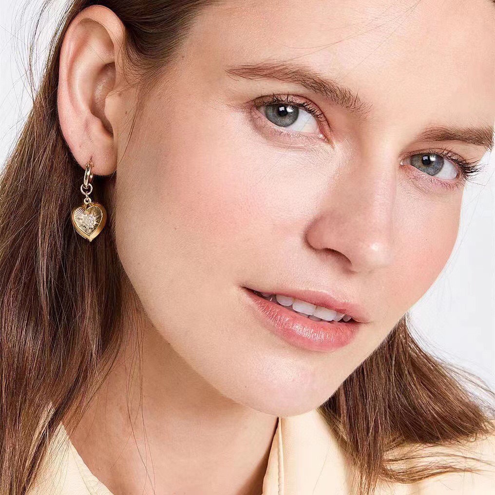 [TOP] Bottega Veneta BV Heart Earrings - Gold