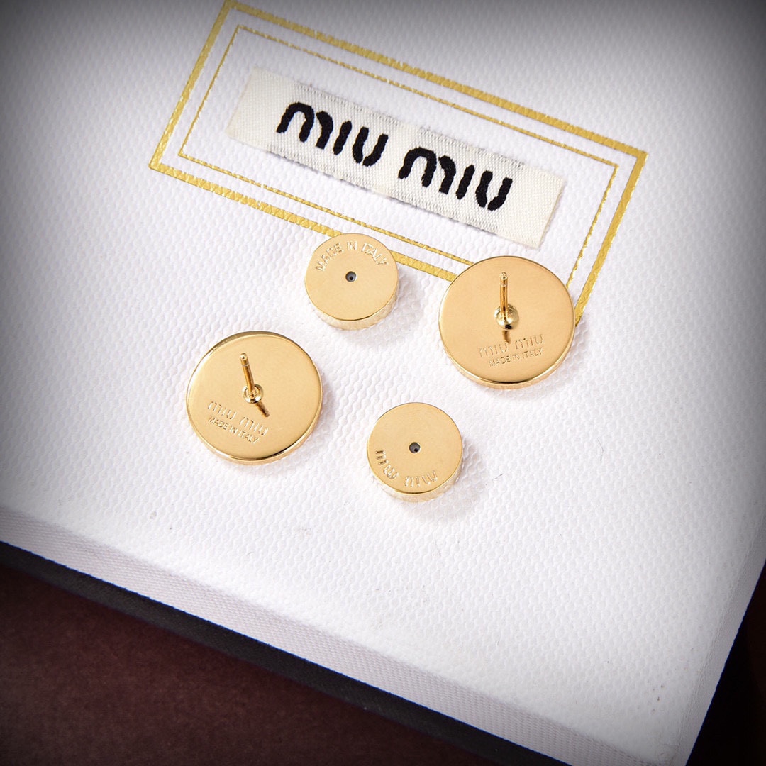 [TOP] Miu Miu Letter Earrings - Gold