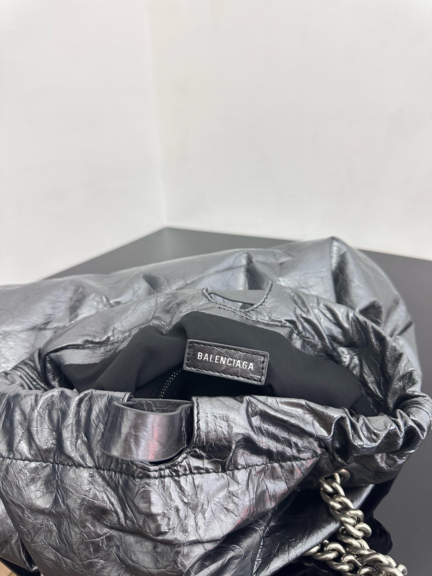 [TOP] BALENCIAGA Garbage Bag” Crush Tote Bag 43x15X35cm - Black Silver