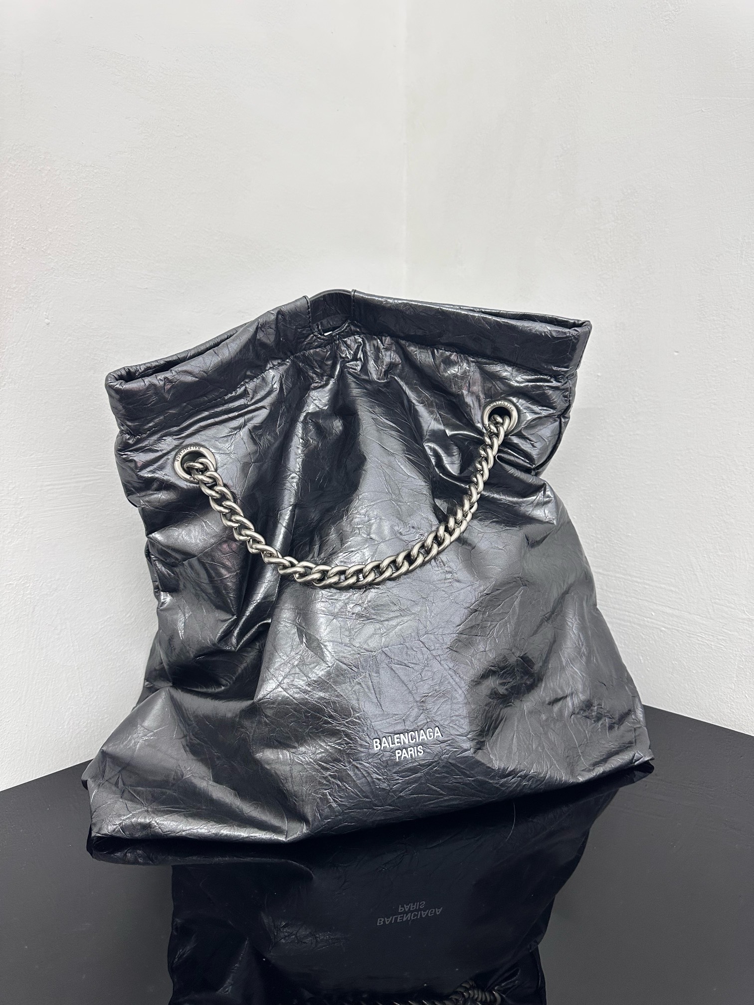 [TOP] BALENCIAGA Garbage Bag” Crush Tote Bag 43x15X35cm - Black Silver