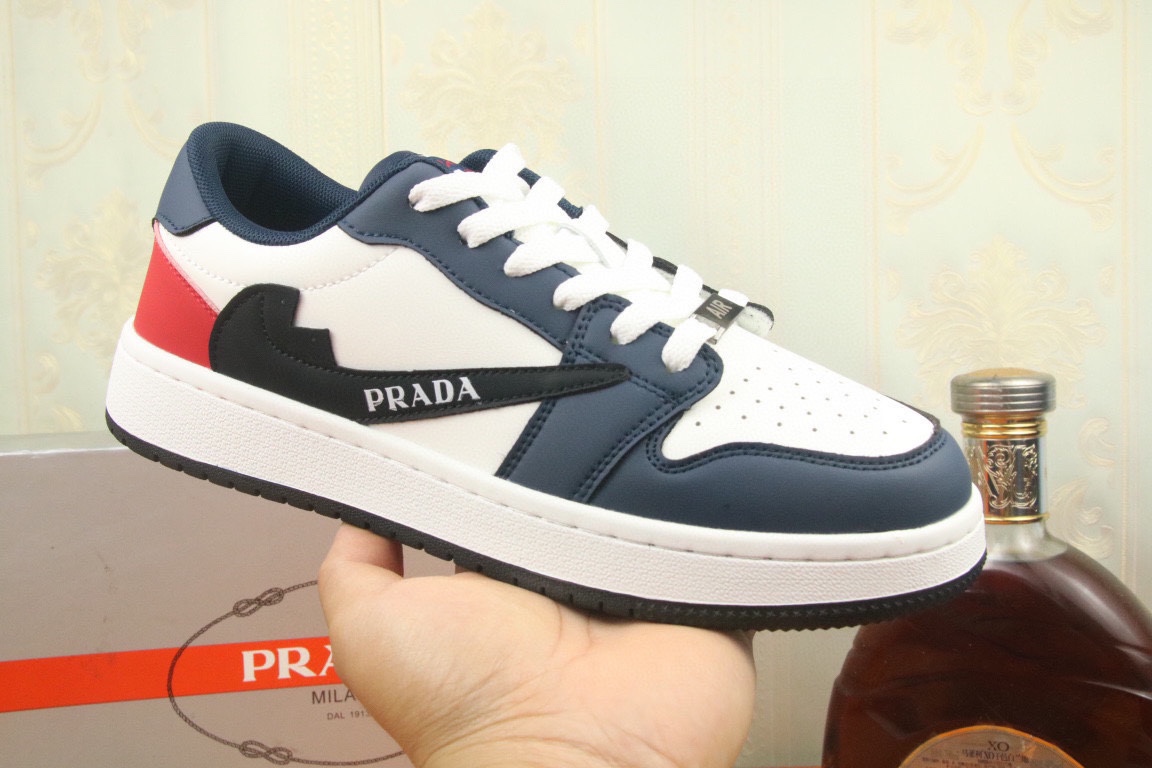 [TOP] PRADA Breathable Casual Shoes
