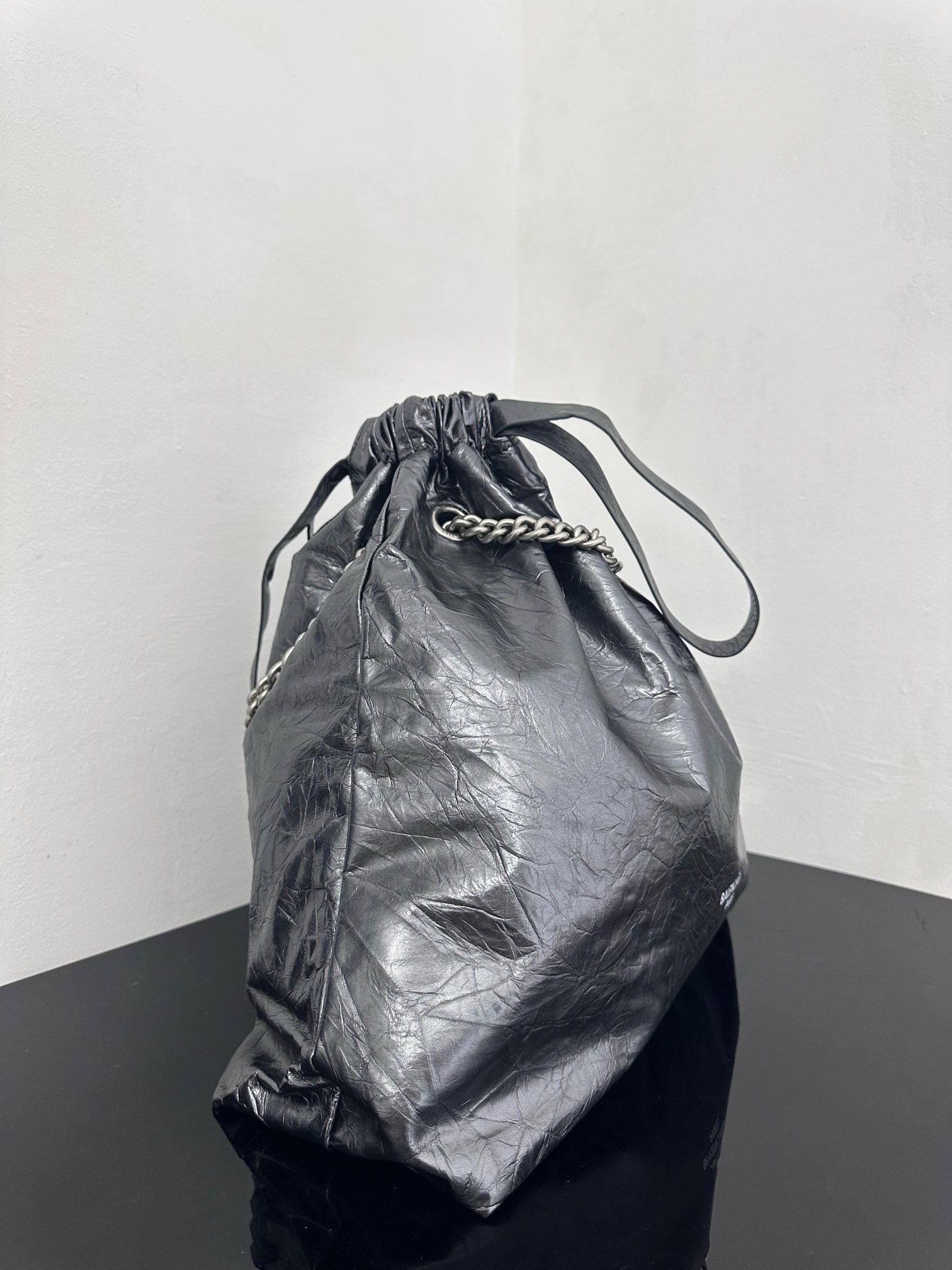 [TOP] BALENCIAGA Garbage Bag” Crush Tote Bag 43x15X35cm - Black Silver