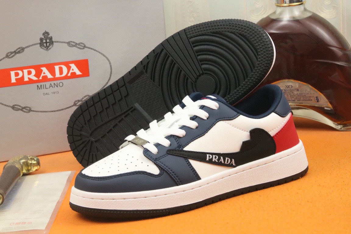 [TOP] PRADA Breathable Casual Shoes