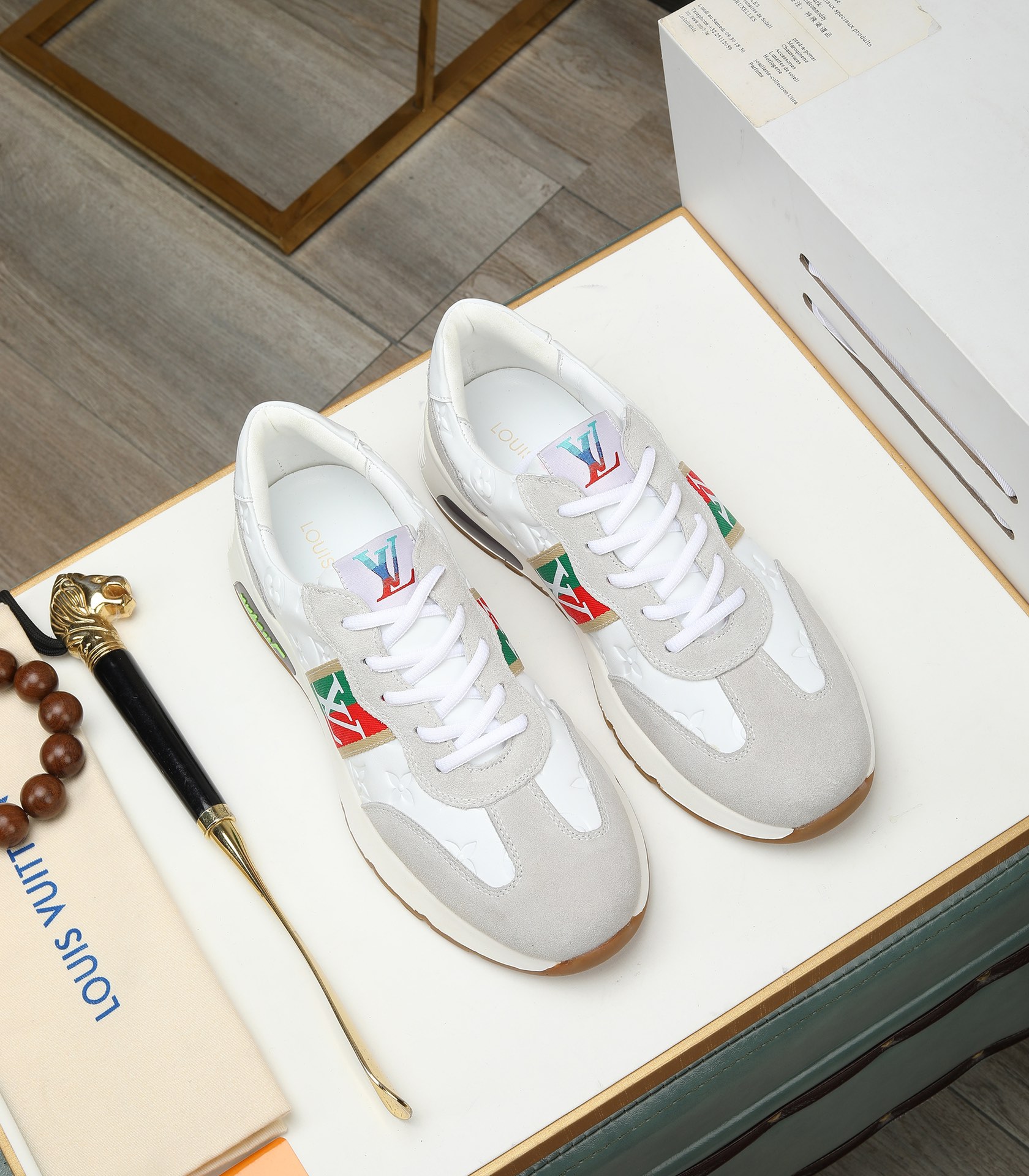 [TOP] Louis Vuitton LV LV Men's Sports Shoes - Grey