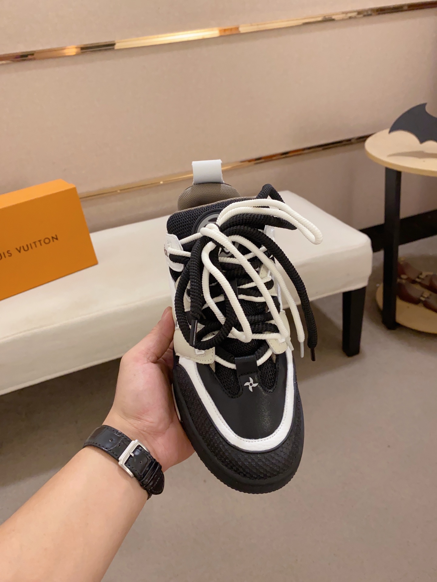 [TOP] Louis Vuitton LV Comfortable Sheepskin Shoes - Black