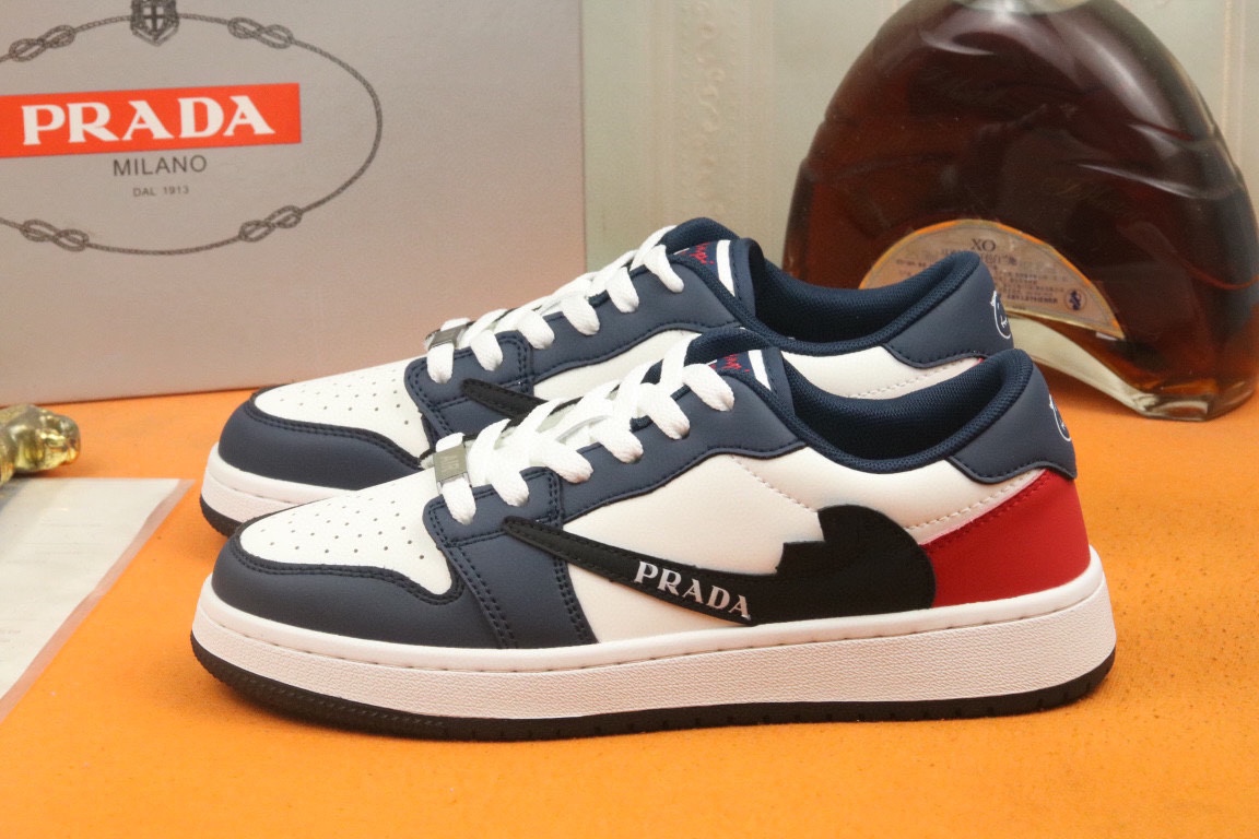[TOP] PRADA Breathable Casual Shoes