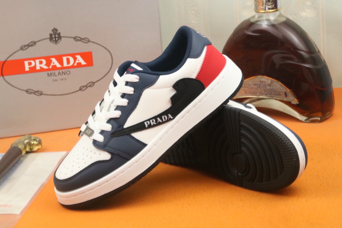 [TOP] PRADA Breathable Casual Shoes