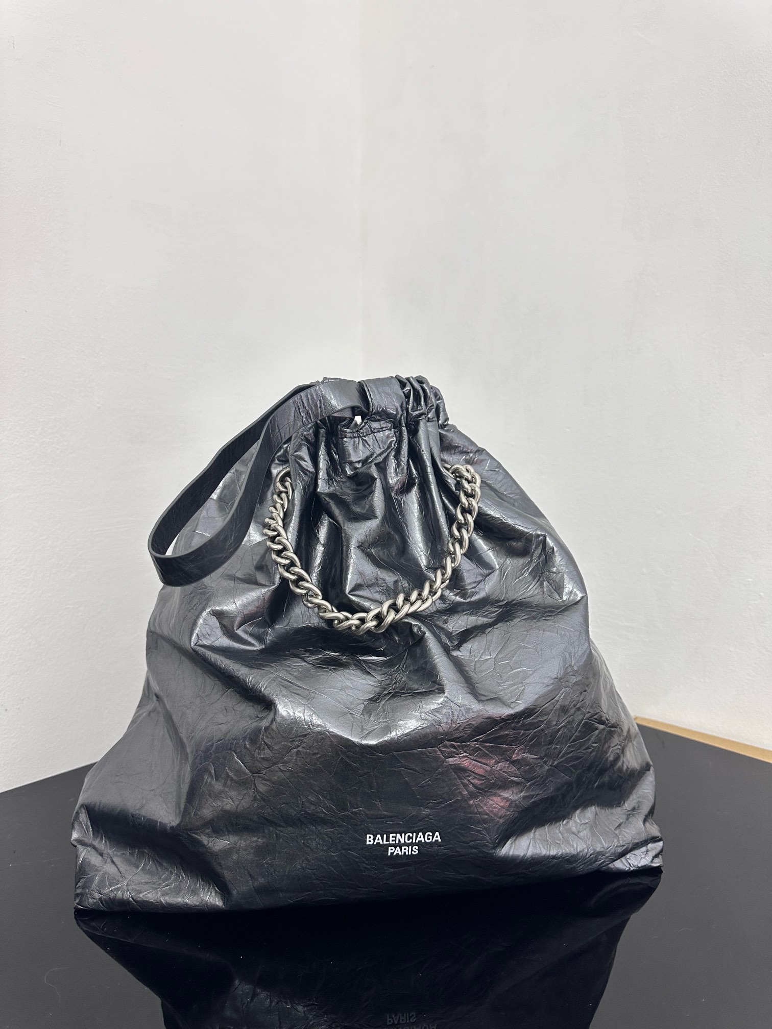 [TOP] BALENCIAGA Garbage Bag” Crush Tote Bag 43x15X35cm - Black Silver