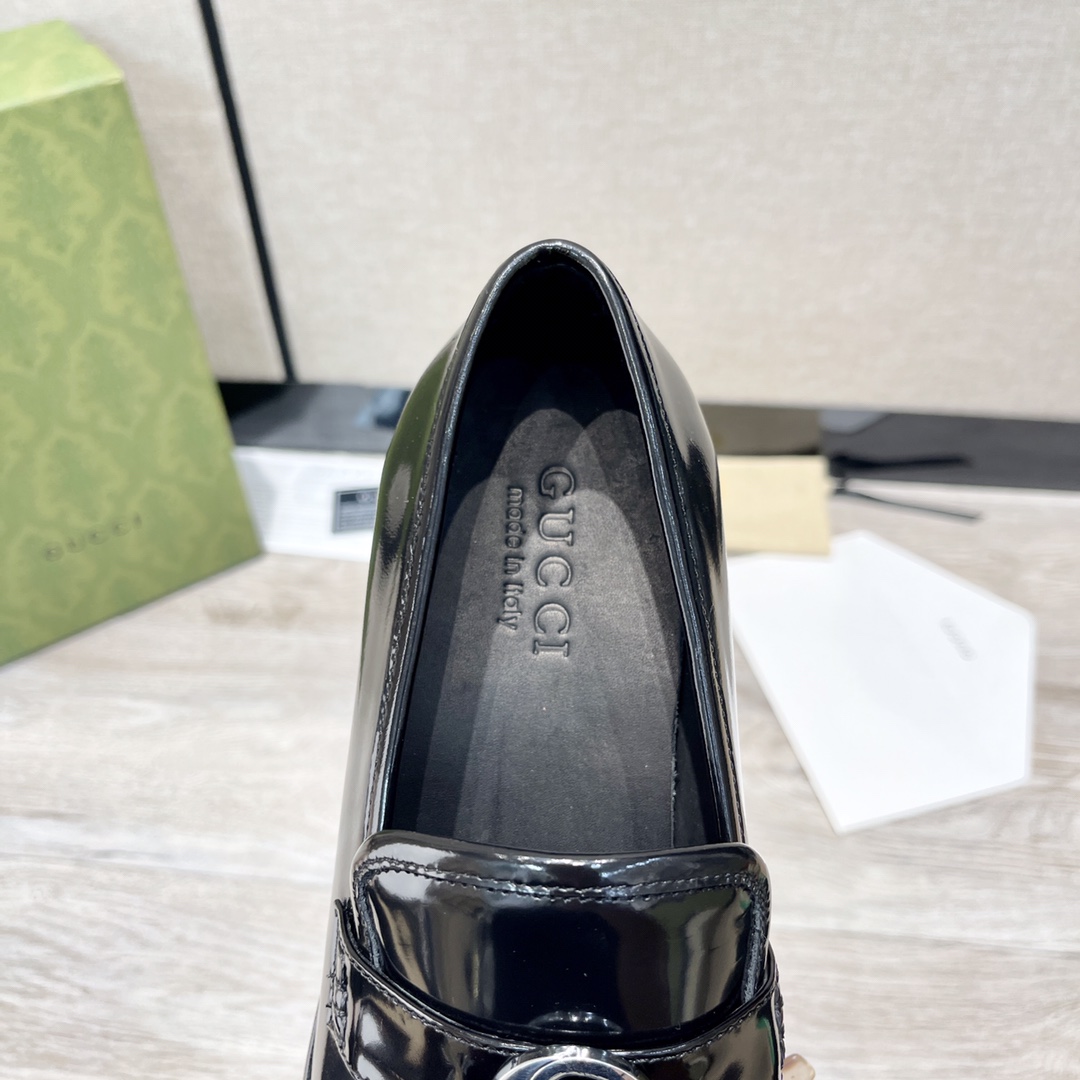 [TOP] GUCCI Men's Cowhide Loafers - Black