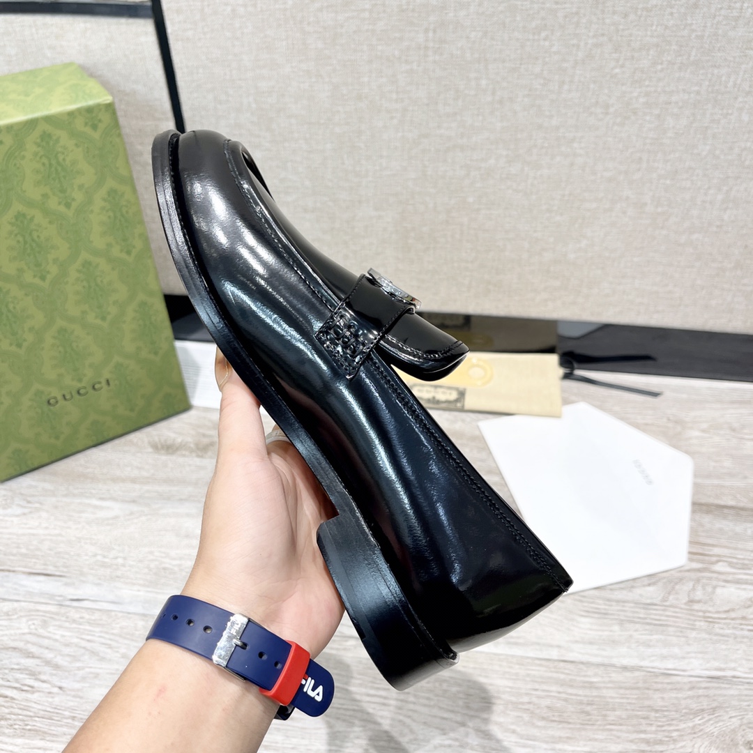[TOP] GUCCI Men's Cowhide Loafers - Black