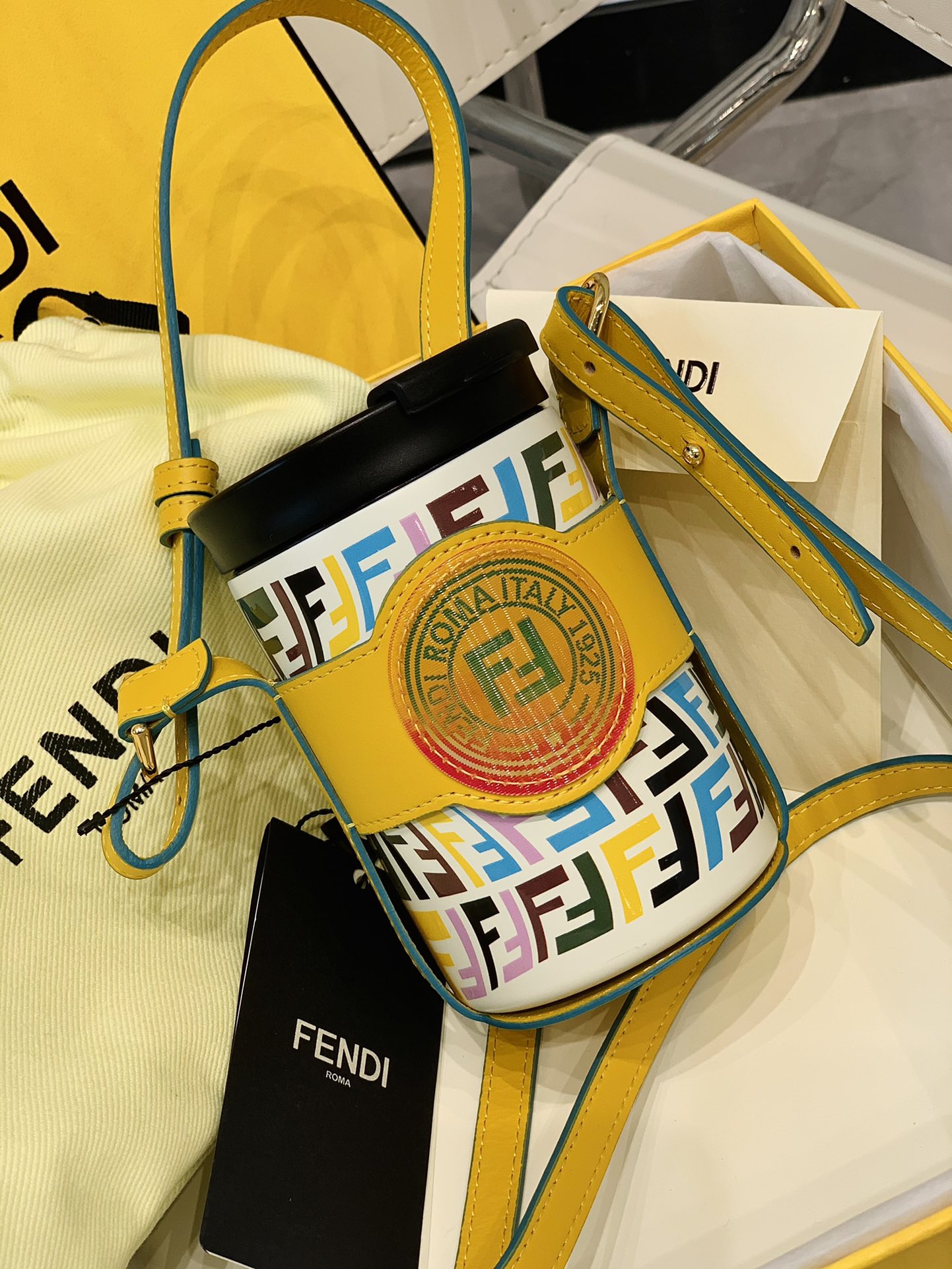 [TOP] FENDI Color Pattern Insulation Kettle
