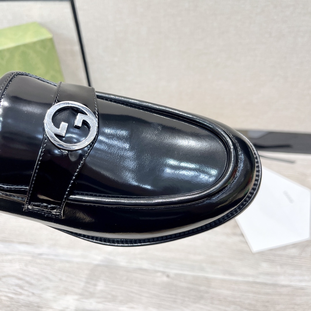 [TOP] GUCCI Men's Cowhide Loafers - Black
