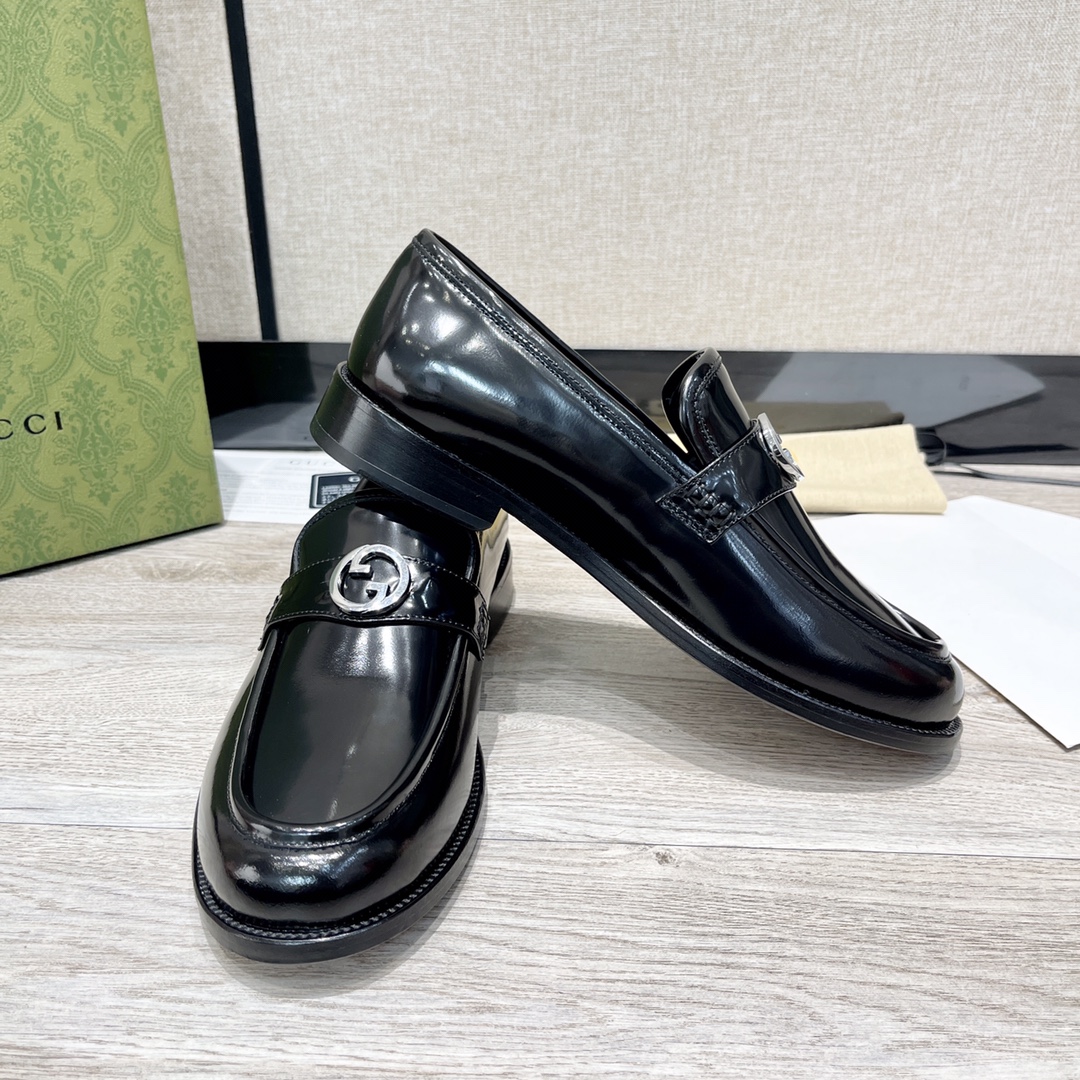 [TOP] GUCCI Men's Cowhide Loafers - Black