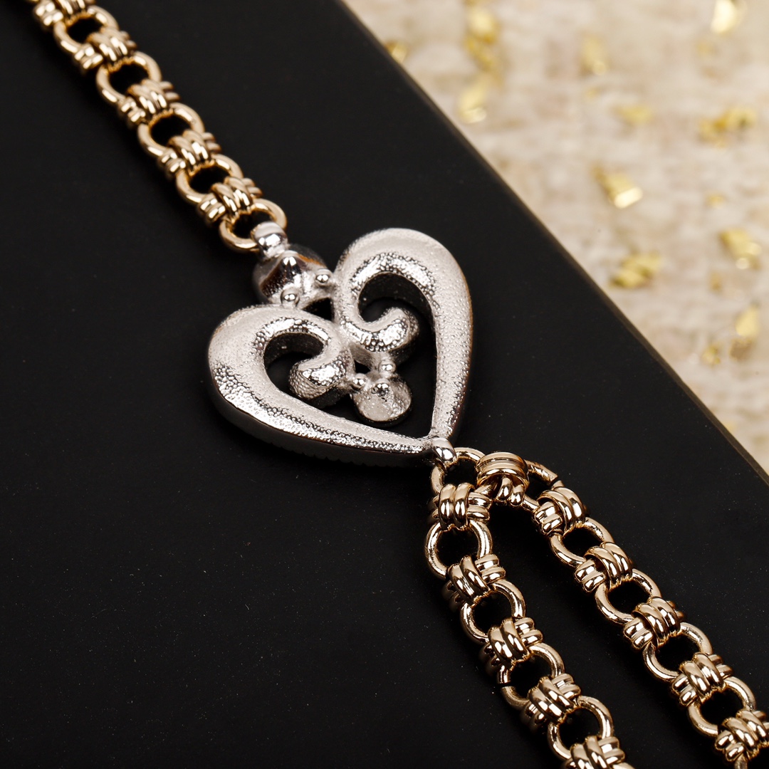 [TOP] CHANEL Versatile Waist Chain