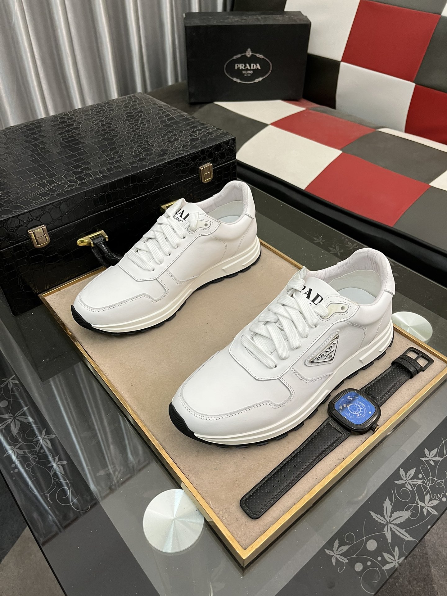 [TOP] PRADA Men's Sports Shoes - White