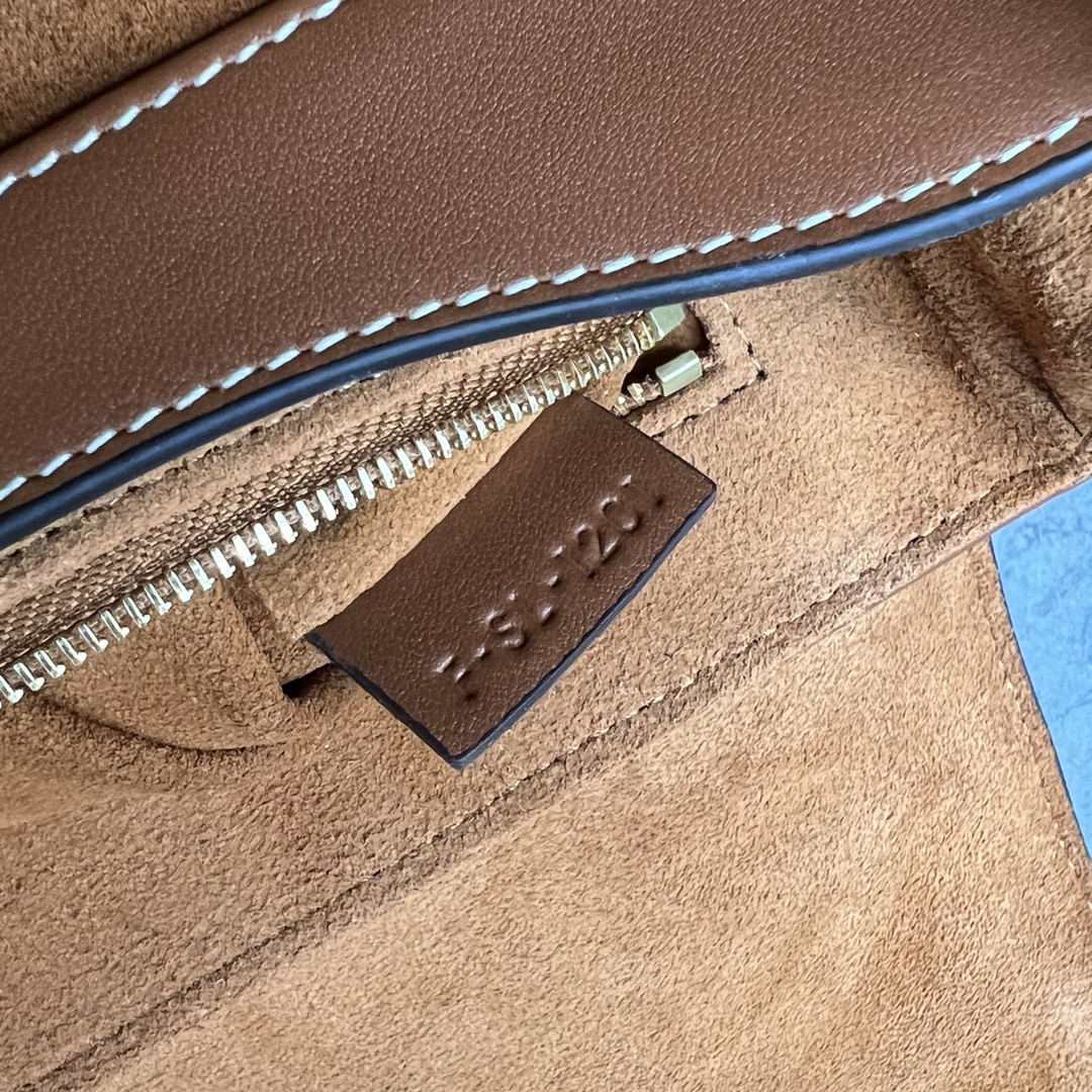 [TOP] CELINE Full Cowhide, Rotating Lock Crossbody Bag 23×15×9CM - Brown