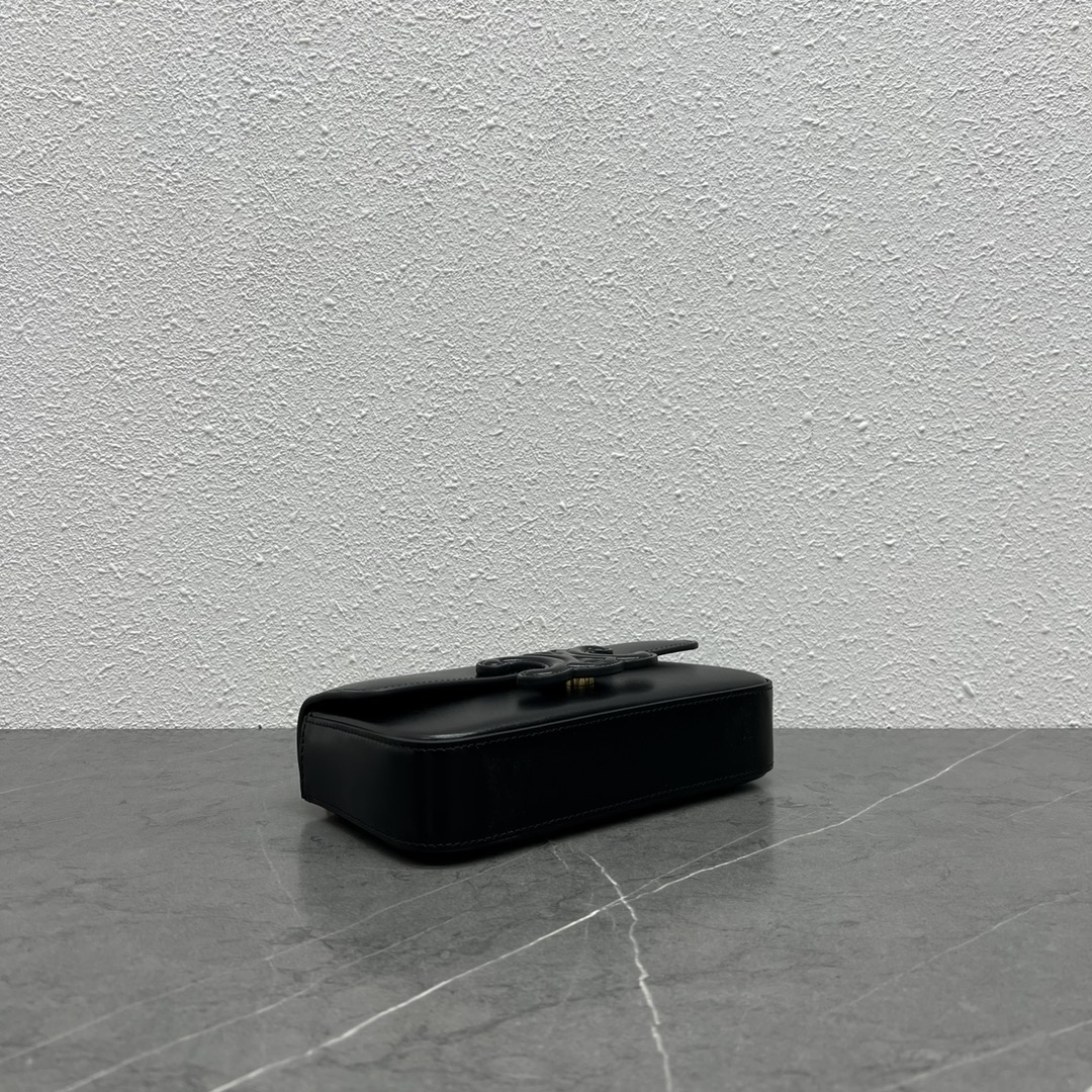 [TOP] CELINE Skin Buckle Chain Underarm Bag 21×13×5CM - Black