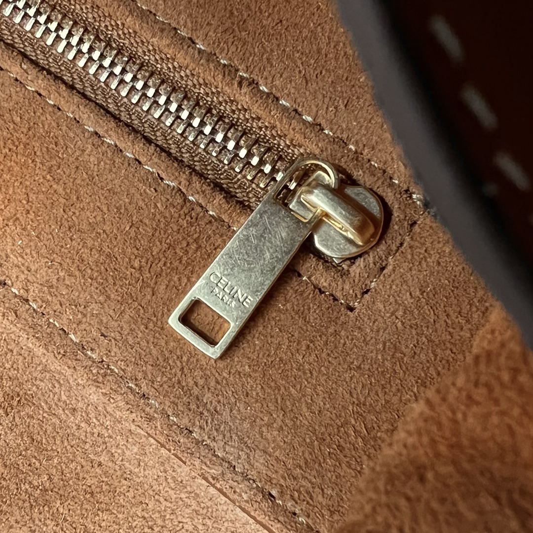 [TOP] CELINE Full Cowhide, Rotating Lock Crossbody Bag 23×15×9CM - Brown