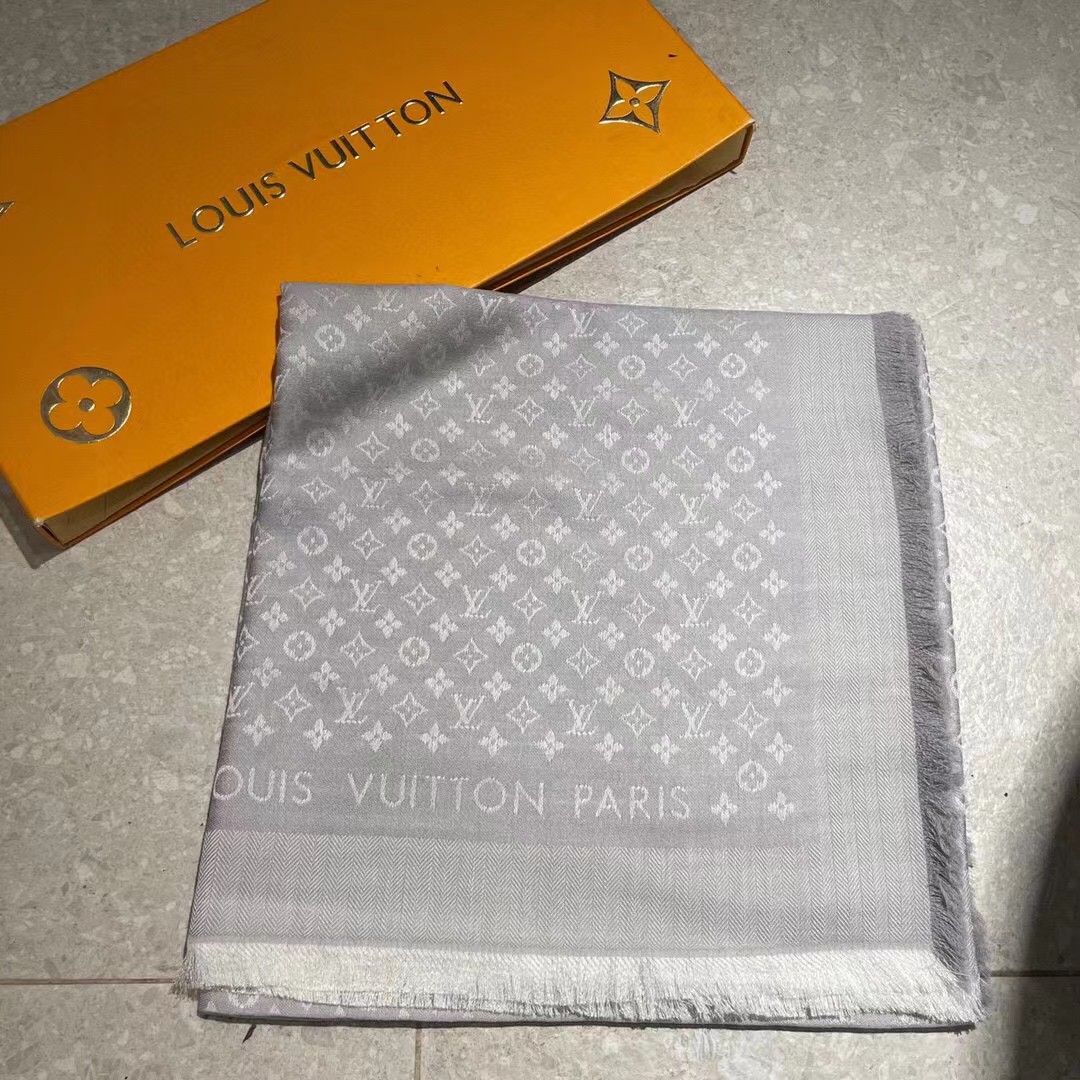 [TOP] Louis Vuitton LV Square Scarf 140 x 140 cm - 4 Colors