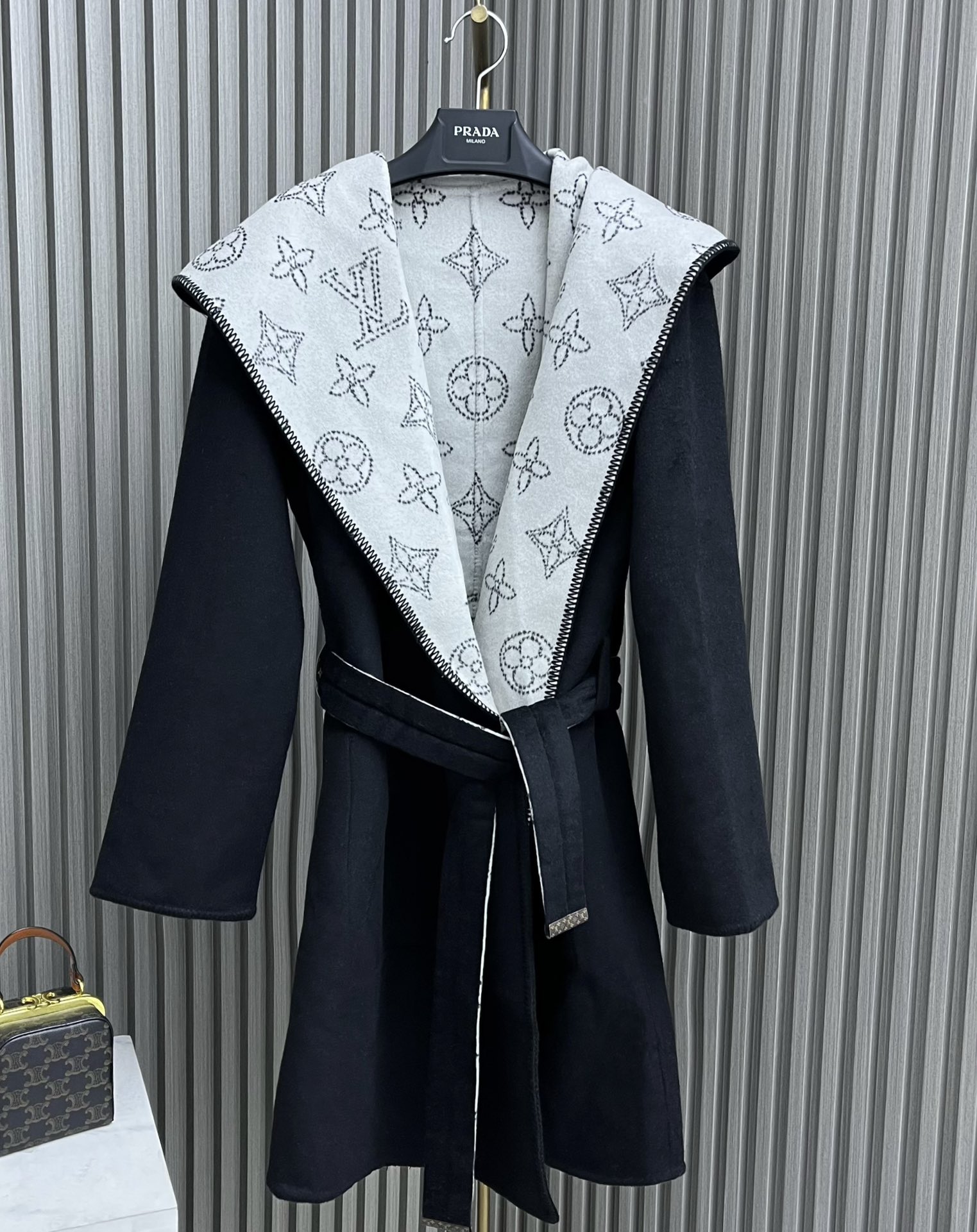 [TOP] Louis Vuitton LV Signature Double Face Wrap Coat 【99% Wool】 - Collection