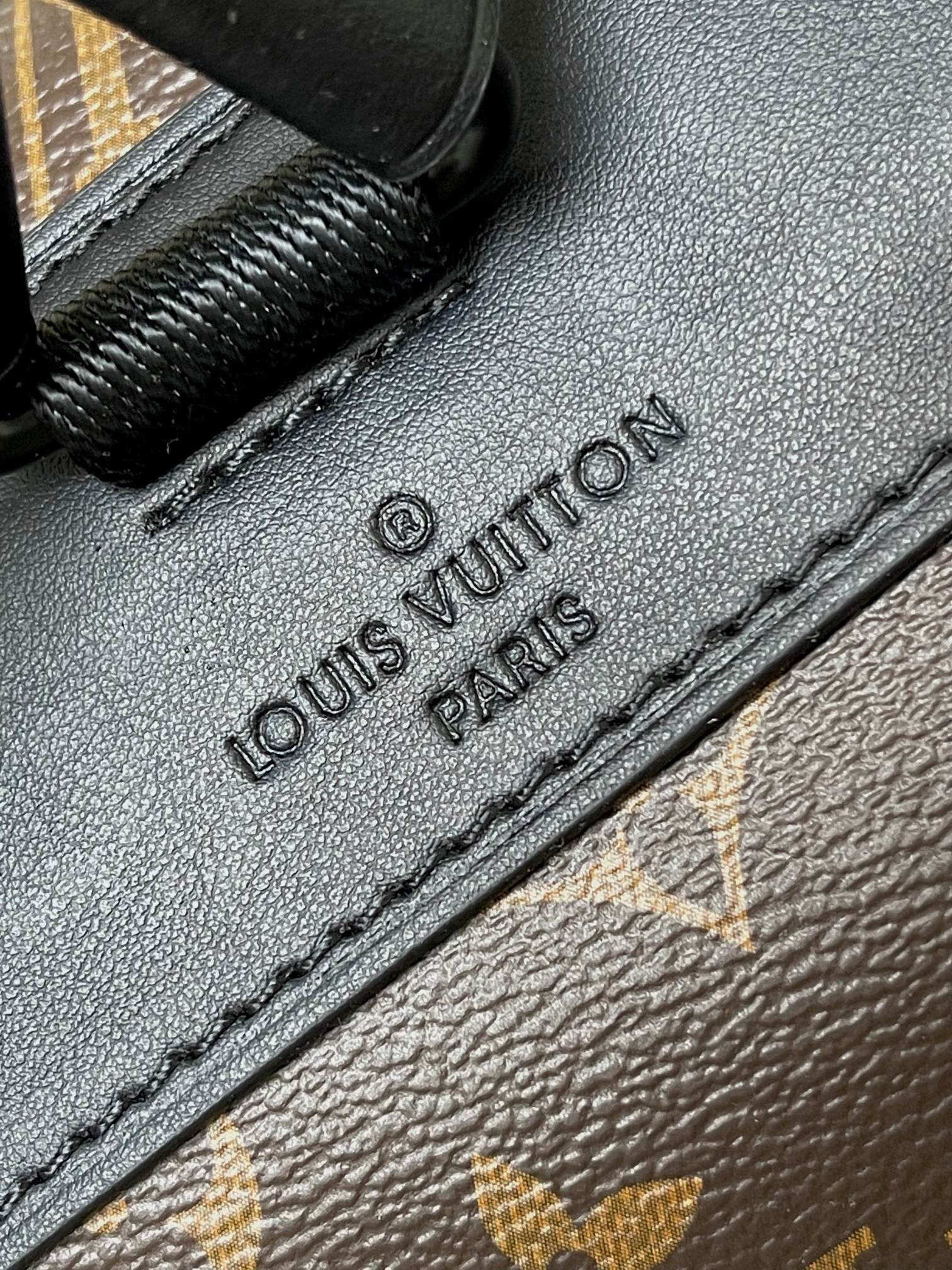 [TOP] Louis Vuitton LV Monogram Macassar Canvas Christopher Small Backpack 32.0 x 39.0 x 12.0 cm-Black