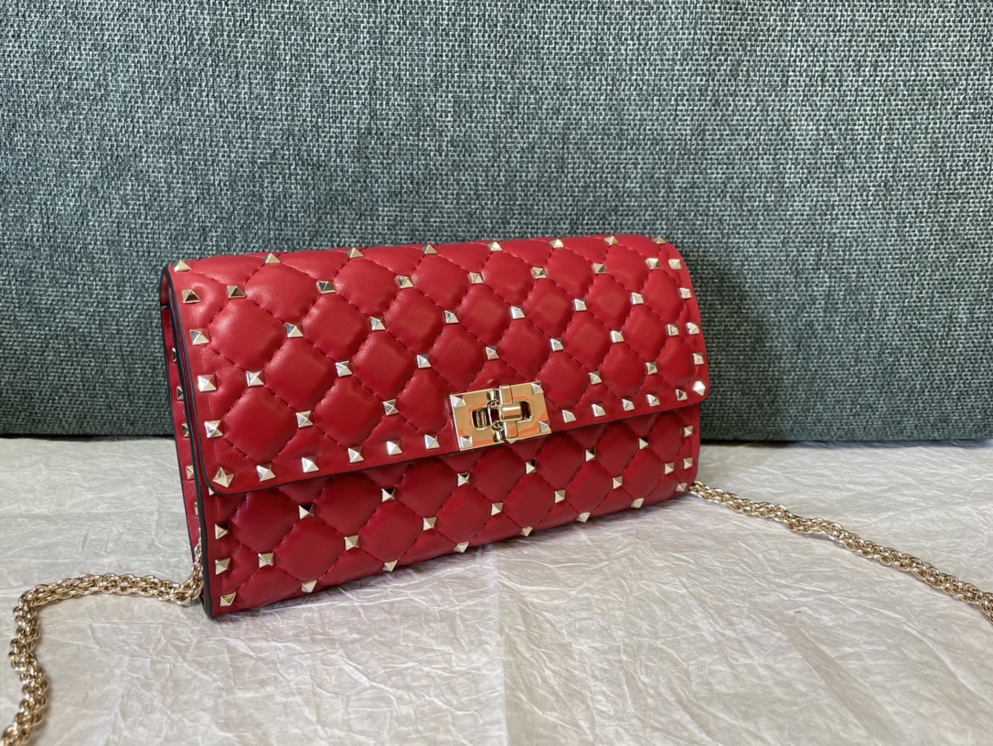 [TOP] VALENTINO Sheepskin Rockstud Spike Bags 23.5x14.5x4.5cm - Four Colors