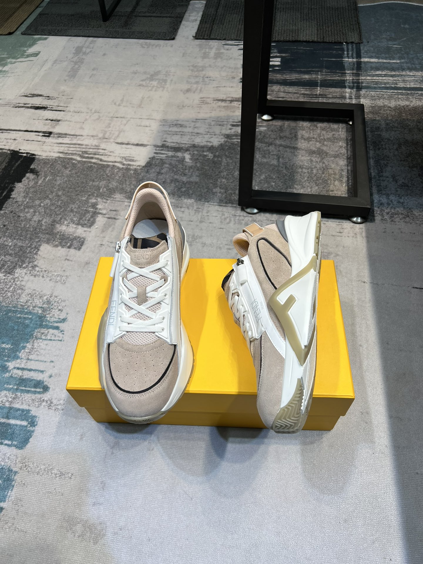 [TOP] FENDI Men's Fashionable Sports Shoes - 16 Colors