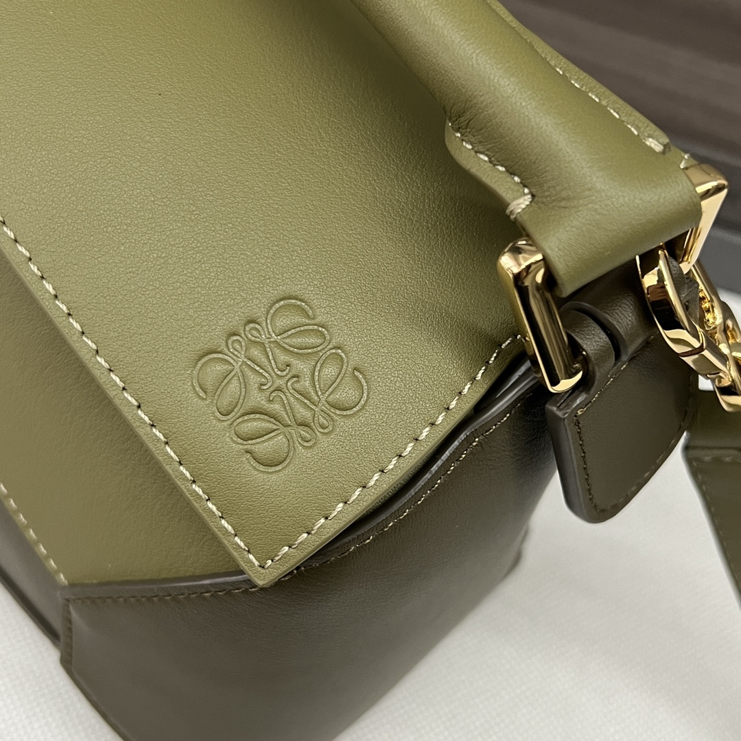 [TOP] LOEWE Puzzle Bag Anagram 24*10.5*16CM - Army Green