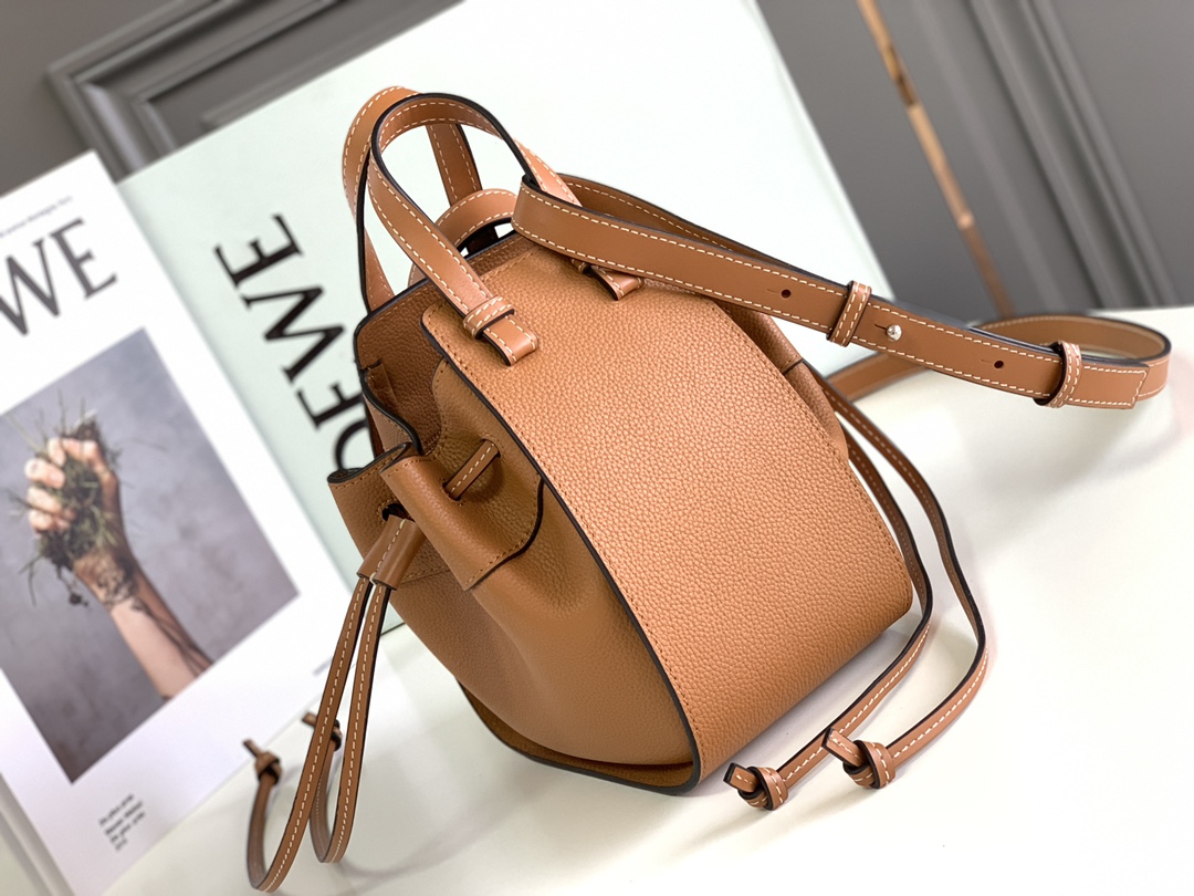[TOP] LOEWE Mini Hammock Bags 19*11*17cm - Brown
