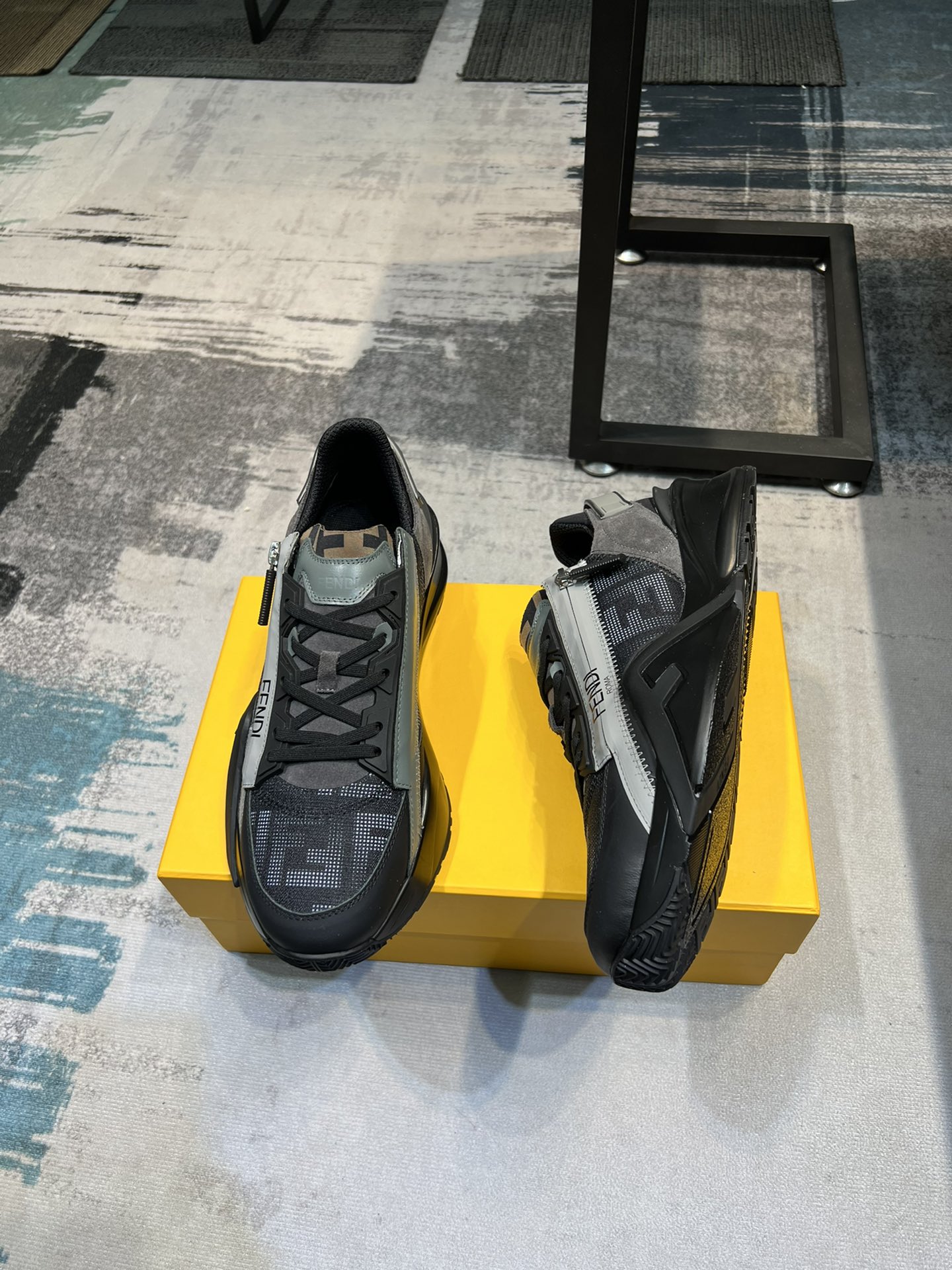 [TOP] FENDI Men's Fashionable Sports Shoes - 16 Colors