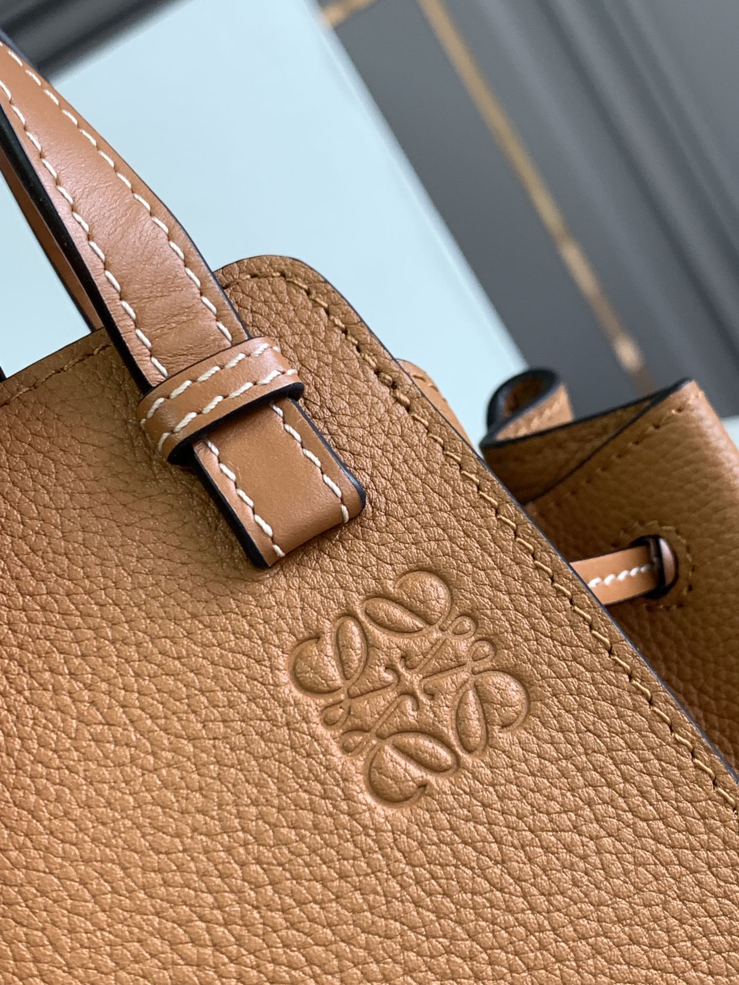 [TOP] LOEWE Mini Hammock Bags 19*11*17cm - Brown