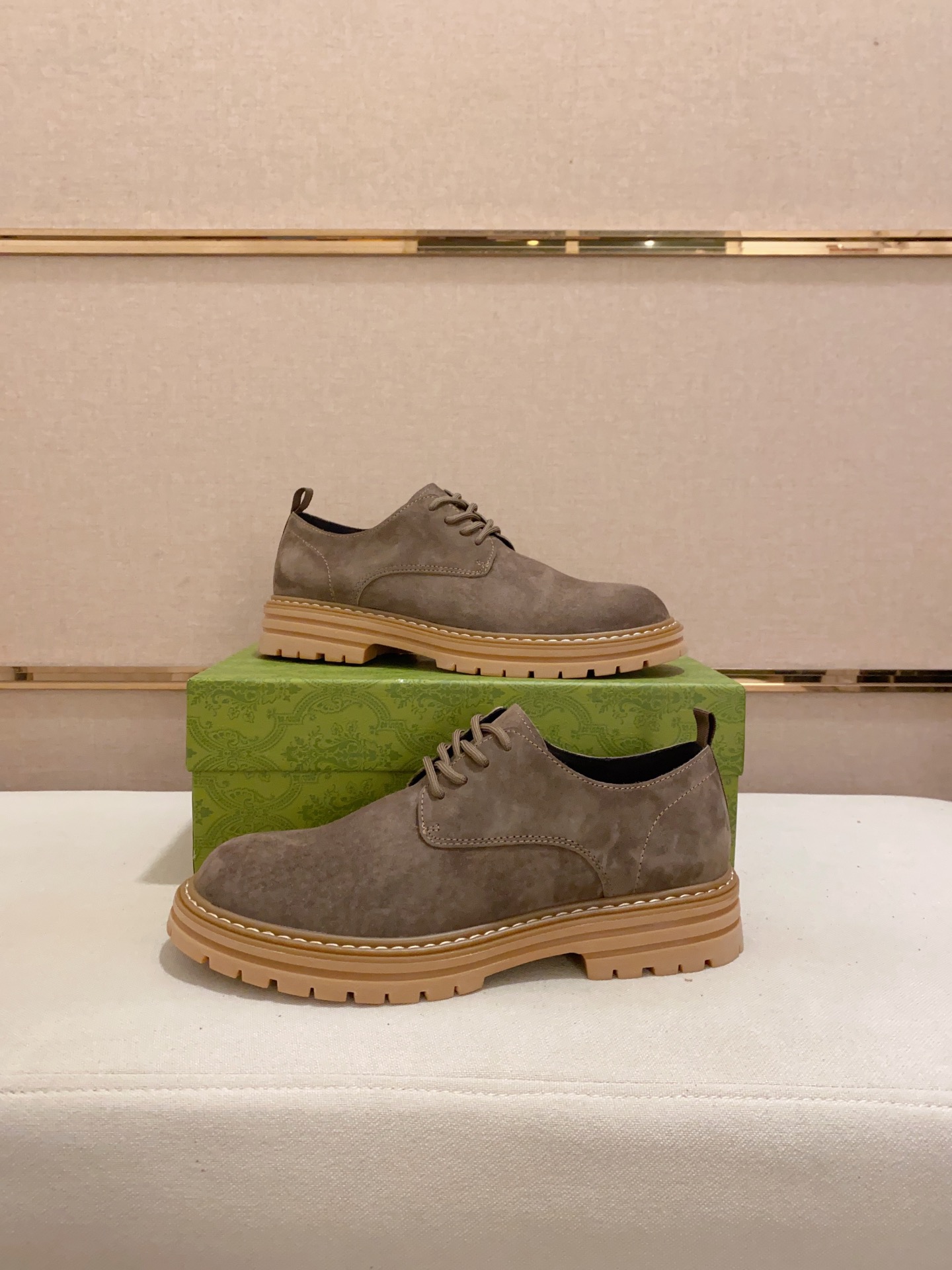 [TOP] GUCCI Men's Casual Shoes - 3 Colors