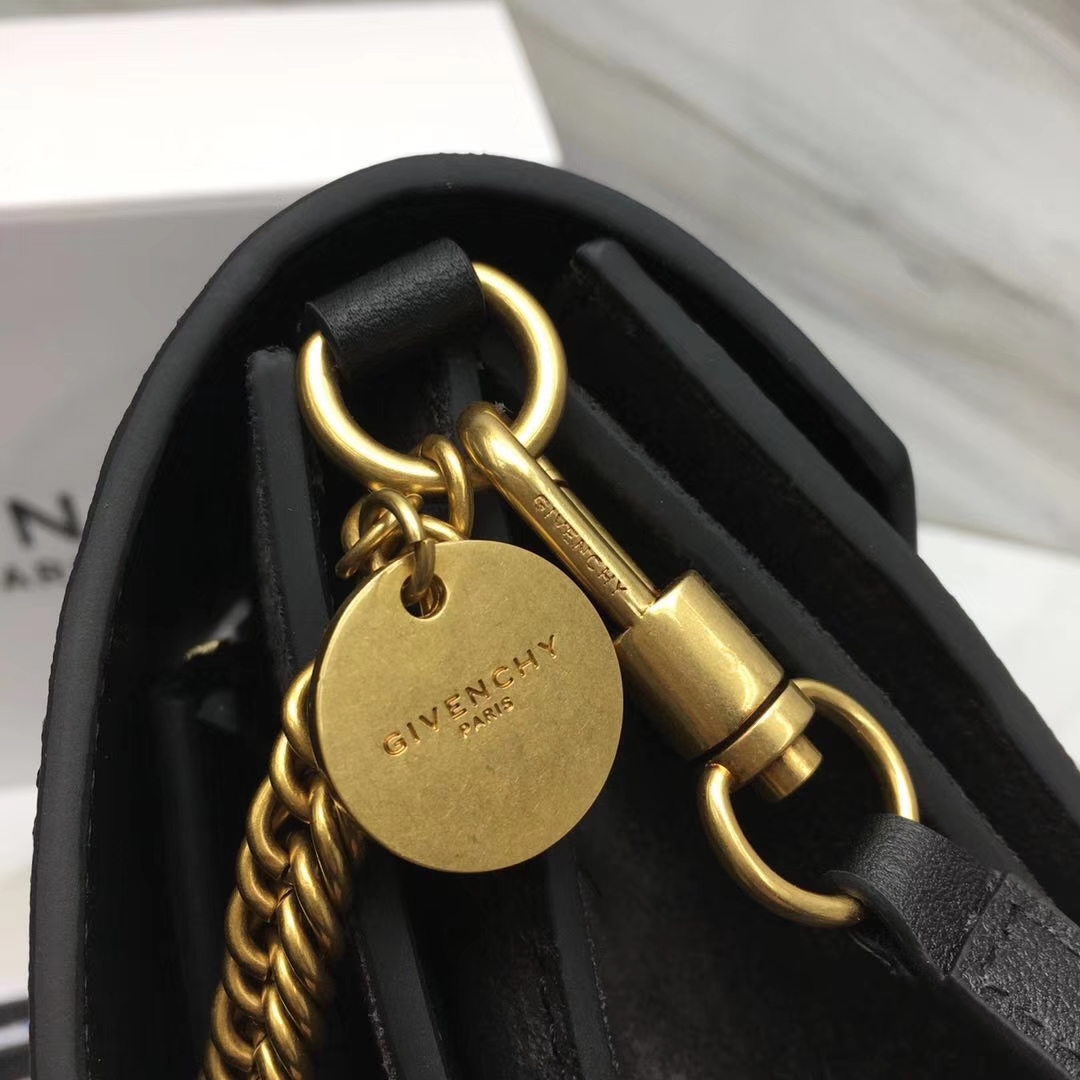 [TOP] GIVENCHY New Crossbody Bag 29x18x8cm - 4 Colors