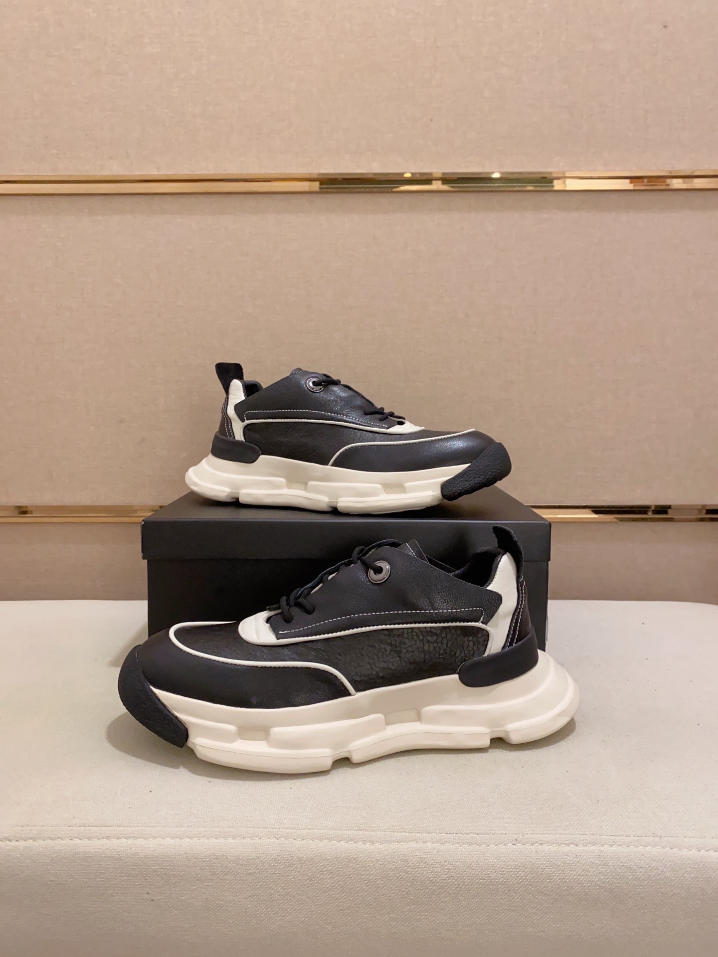 [TOP] PRADA Casual Men's Shoes- 2 Colors