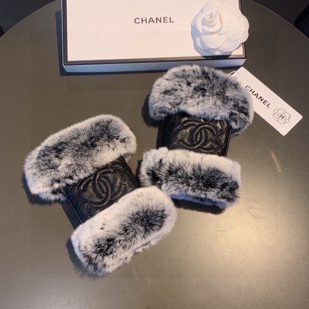 [TOP] CHANEL   Autumn And Winter Lazy Rabbit Fur Ribbed Sheepskin Gloves
