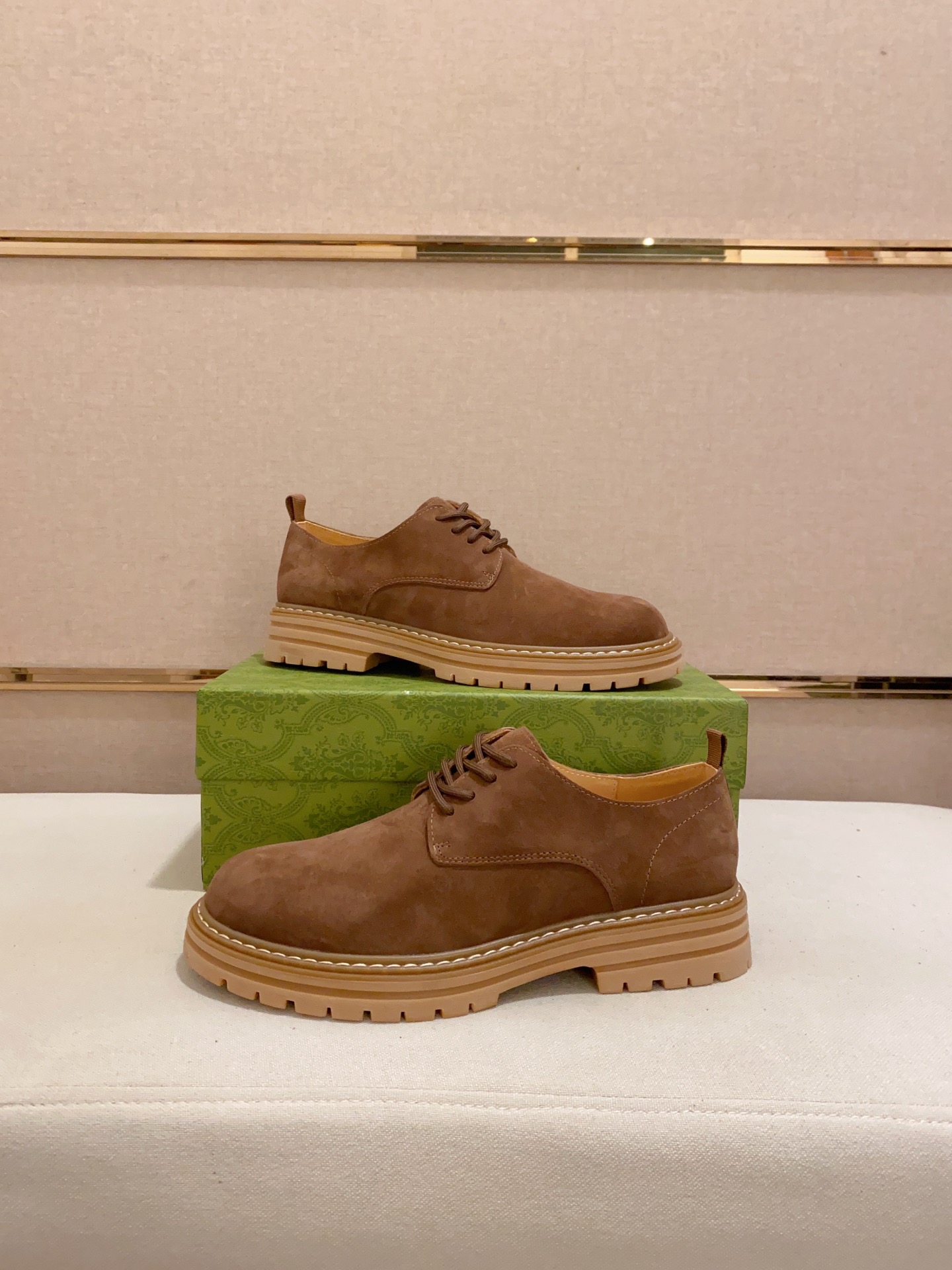 [TOP] GUCCI Men's Casual Shoes - 3 Colors