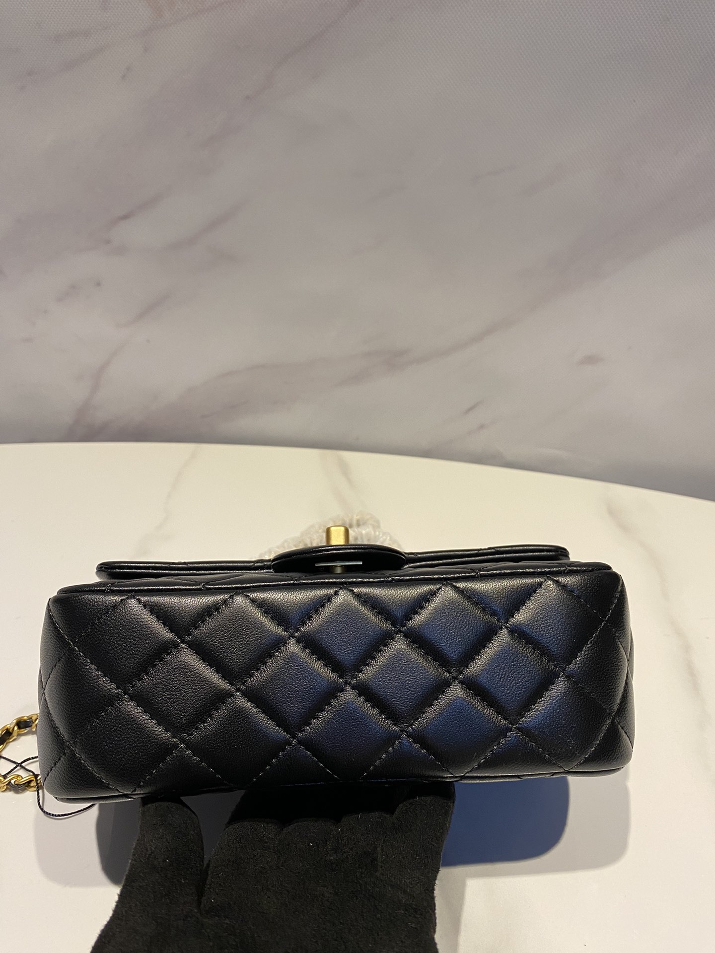 [TOP] CHANEL CF Classic Flap Bag With Golden Ball 17cm/20cm - GHW - Black