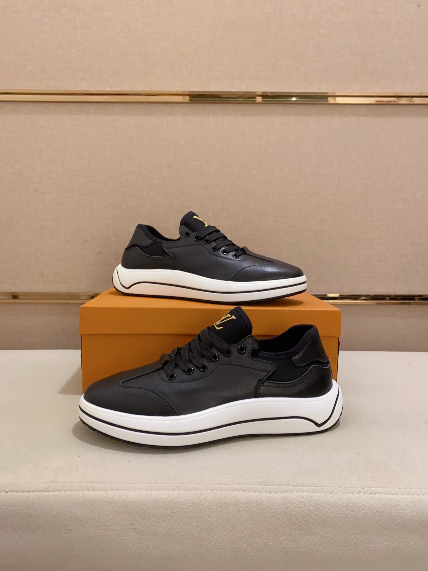 [TOP] Louis Vuitton LV New Casual Men's Shoes - 4 Colors