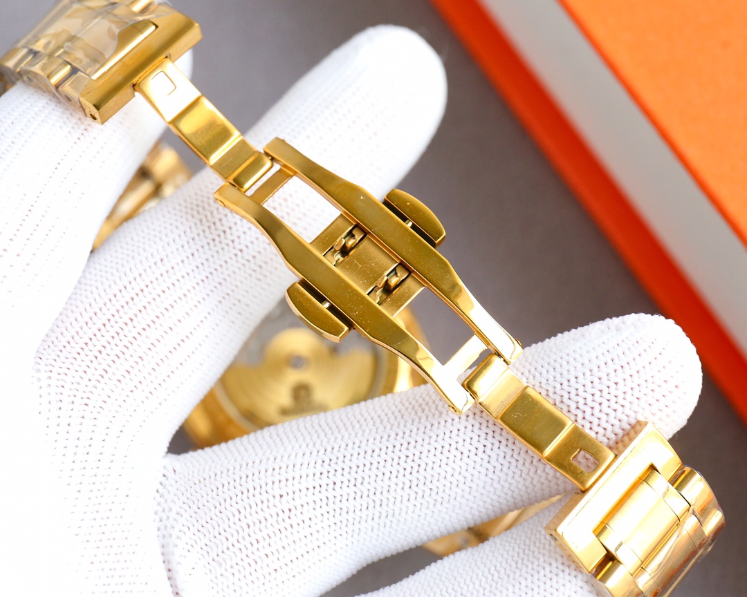 [TOP] OMEGA Powerful Omega Butterfly Series Watches