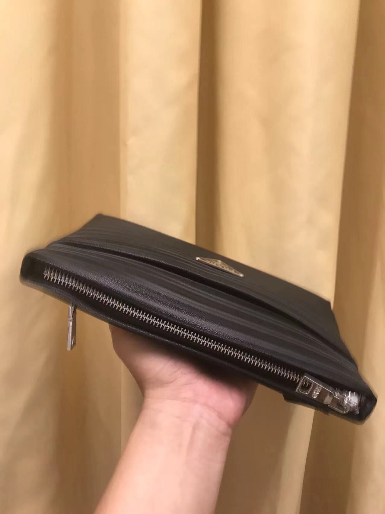 [TOP] PRADA Imported Cowhide Men's Bag - Black