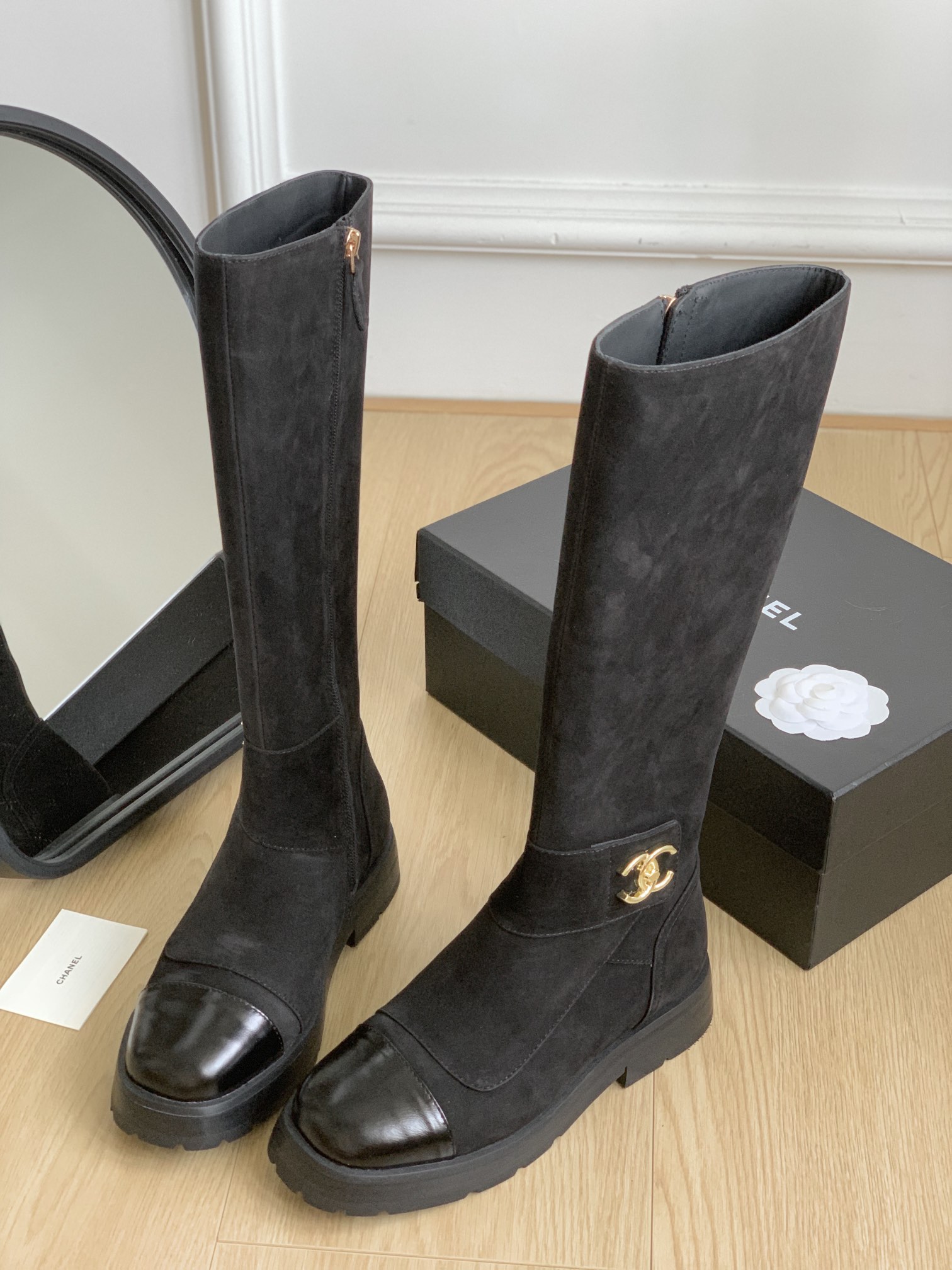 Only One [TOP] CHANEL Cowhide Boots - Black - No refund or exchange